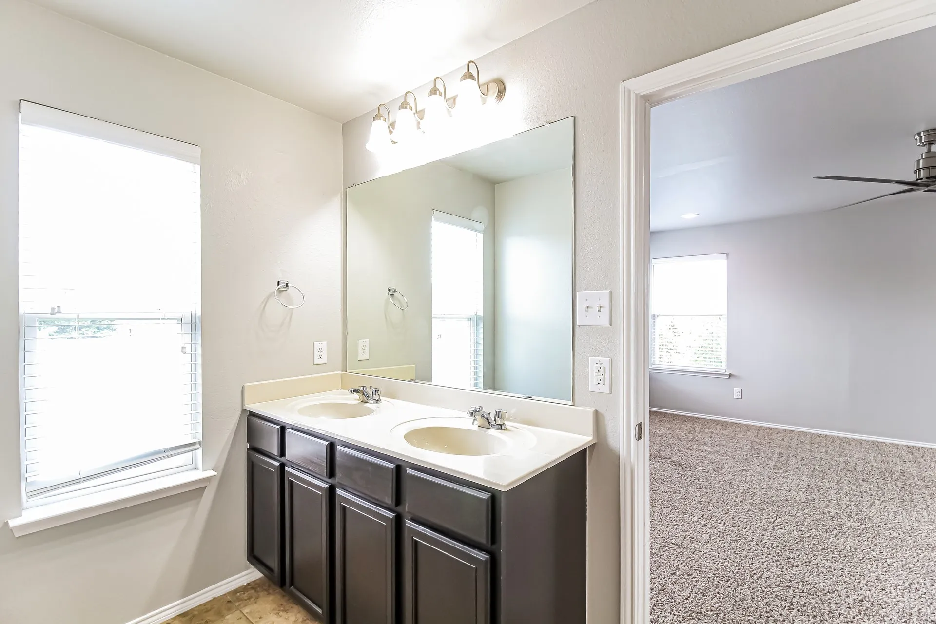 Single Family Residence For Rent in Denton County , 2209 Windsor Farms Drive, Denton, Texas 76207, 3 Bedroom, 3 Bathroom, 2 Garage spaces, 2,354 Sqft, built in 2014, mls#21403912, Real Estate Agent in Denton, Homes For Rent in Denton county, Homes For Rent in Denton, Realtor in Denton Texas, Real Estate Brokerage Independent Realty Texas, Luminita Cordes Realtor