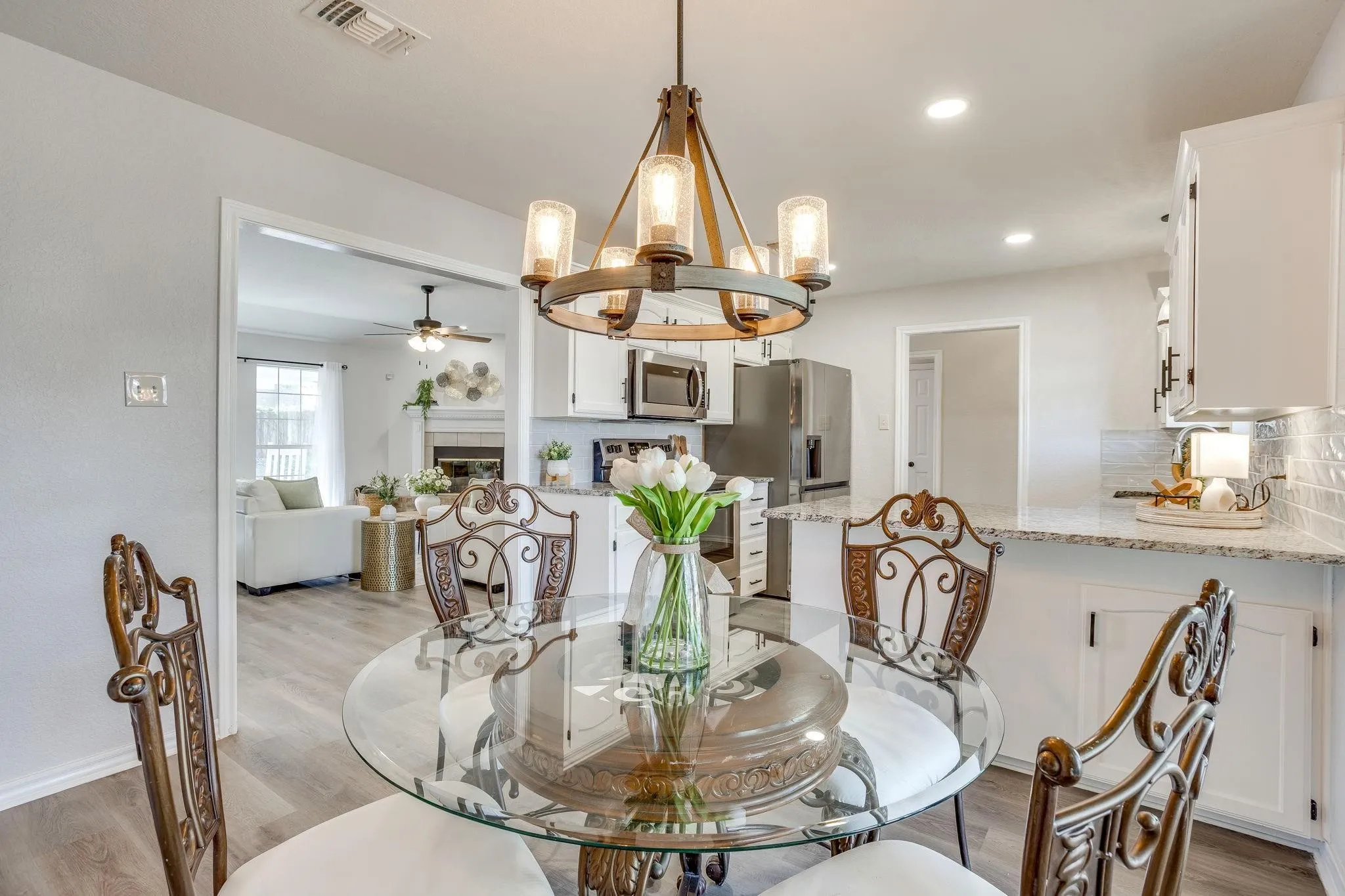 Single Family Residence For Sale in Johnson County , 615 Rosewood Place, Joshua, Texas 76058, 3 Bedroom, 2 Bathroom, 2 Garage spaces, 1,647 Sqft, built in 1996, mls#21402721, Real Estate Agent in Joshua, Homes For Sale in Johnson county, Homes For Sale in Joshua, Realtor in Joshua Texas, Real Estate Brokerage Independent Realty Texas, Luminita Cordes Realtor