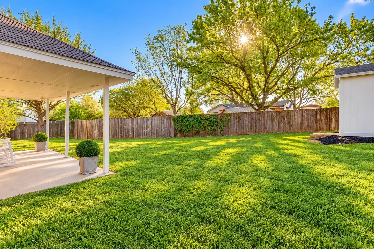 Single Family Residence For Sale in Johnson County , 615 Rosewood Place, Joshua, Texas 76058, 3 Bedroom, 2 Bathroom, 2 Garage spaces, 1,647 Sqft, built in 1996, mls#21402721, Real Estate Agent in Joshua, Homes For Sale in Johnson county, Homes For Sale in Joshua, Realtor in Joshua Texas, Real Estate Brokerage Independent Realty Texas, Luminita Cordes Realtor