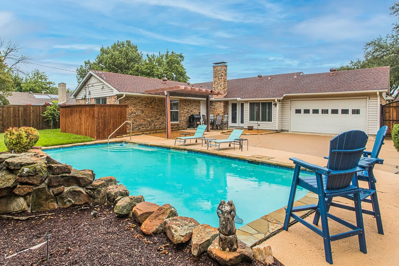 Single Family Residence For Sale in Dallas County , 3140 La Kenta Circle, Farmers Branch, Texas 75234, 4 Bedroom, 2 Bathroom, 2 Garage spaces, 1,908 Sqft, built in 1968, mls#21403885, Real Estate Agent in Farmers Branch, Homes For Sale in Dallas county, Homes For Sale in Farmers Branch, Realtor in Farmers Branch Texas, Real Estate Brokerage Independent Realty Texas, Luminita Cordes Realtor