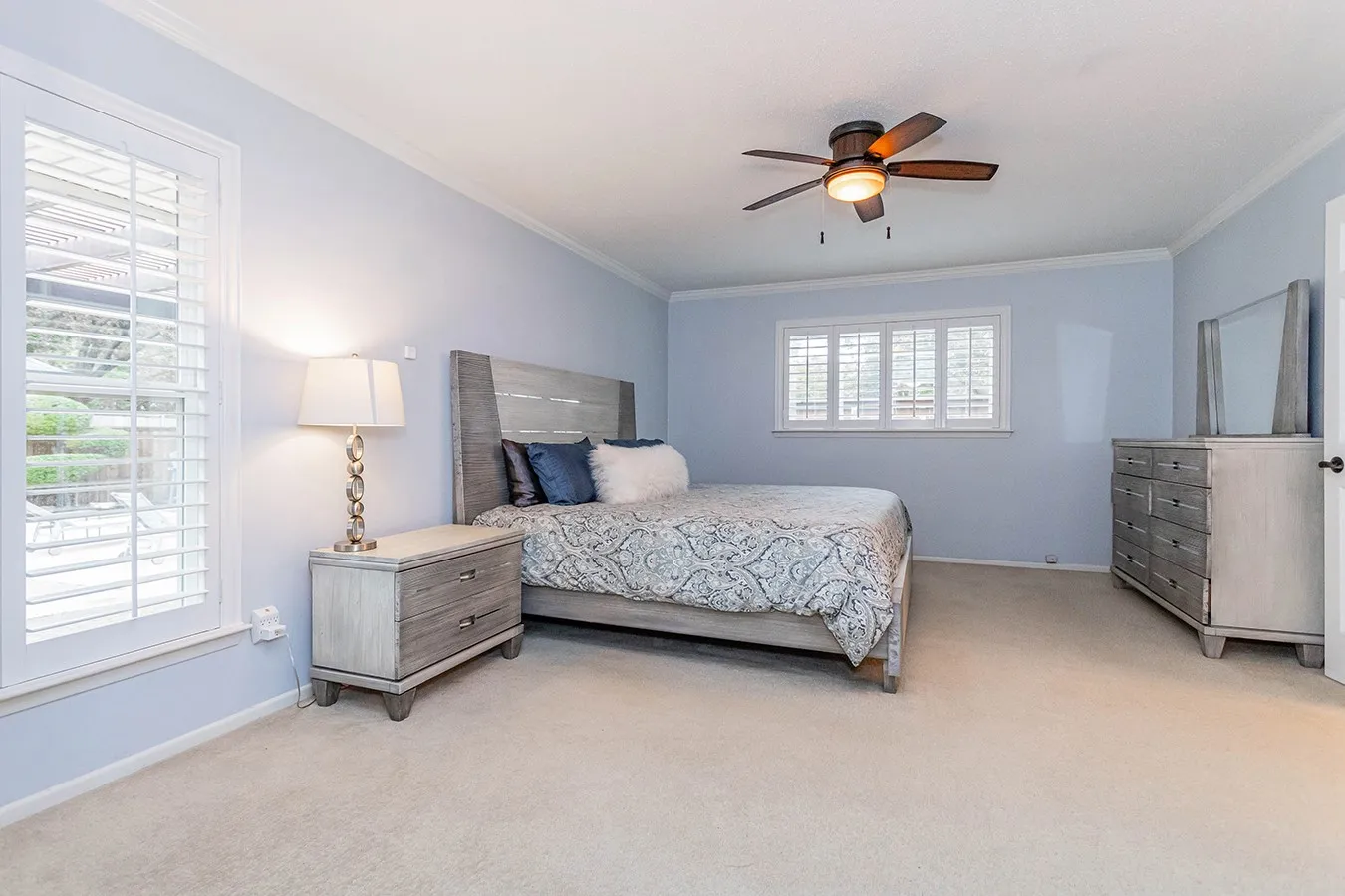 Single Family Residence For Sale in Dallas County , 3140 La Kenta Circle, Farmers Branch, Texas 75234, 4 Bedroom, 2 Bathroom, 2 Garage spaces, 1,908 Sqft, built in 1968, mls#21403885, Real Estate Agent in Farmers Branch, Homes For Sale in Dallas county, Homes For Sale in Farmers Branch, Realtor in Farmers Branch Texas, Real Estate Brokerage Independent Realty Texas, Luminita Cordes Realtor