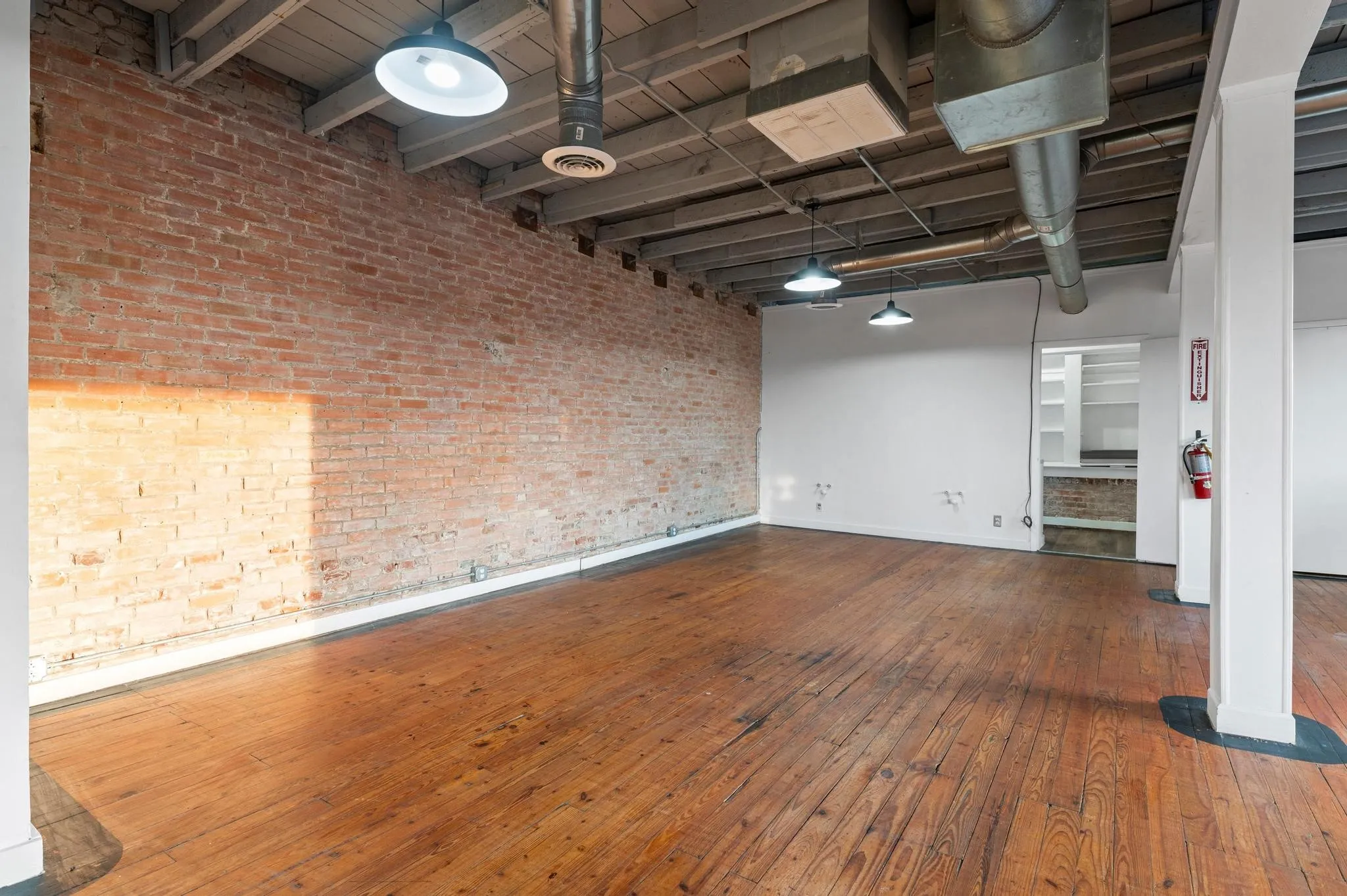 Business For Rent in Grayson County , 330 W Lamar Street 203, Sherman, Texas 75090, 0, 0, Garage spaces, 0 Sqft, built in 1918, mls#21403217, Real Estate Agent in Sherman, Homes For Rent in Grayson county, Homes For Rent in Sherman, Realtor in Sherman Texas, Real Estate Brokerage Independent Realty Texas, Luminita Cordes Realtor