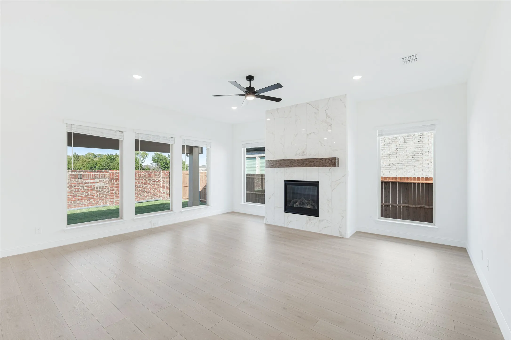 Single Family Residence For Sale in Collin County , 900 Twin Pine Court, Anna, Texas 75409, 4 Bedroom, 3 Bathroom, 2 Garage spaces, 3,774 Sqft, built in 2026, mls#21398973, Real Estate Agent in Anna, Homes For Sale in Collin county, Homes For Sale in Anna, Realtor in Anna Texas, Real Estate Brokerage Independent Realty Texas, Luminita Cordes Realtor