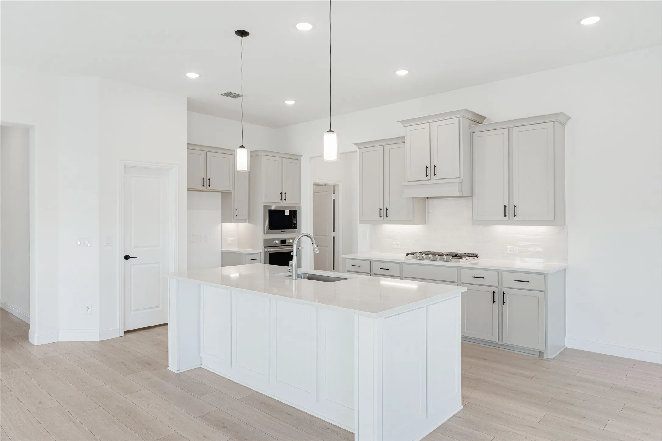 Single Family Residence For Sale in Collin County , 900 Twin Pine Court, Anna, Texas 75409, 4 Bedroom, 3 Bathroom, 2 Garage spaces, 3,774 Sqft, built in 2026, mls#21398973, Real Estate Agent in Anna, Homes For Sale in Collin county, Homes For Sale in Anna, Realtor in Anna Texas, Real Estate Brokerage Independent Realty Texas, Luminita Cordes Realtor