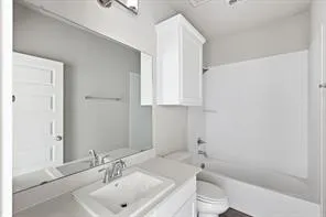 Single Family Residence For Sale in Collin County , 348 Braves Way, Lavon, Texas 75166, 5 Bedroom, 3 Bathroom, 2 Garage spaces, 2,973 Sqft, built in 2022, mls#21403871, Real Estate Agent in Lavon, Homes For Sale in Collin county, Homes For Sale in Lavon, Realtor in Lavon Texas, Real Estate Brokerage Independent Realty Texas, Luminita Cordes Realtor