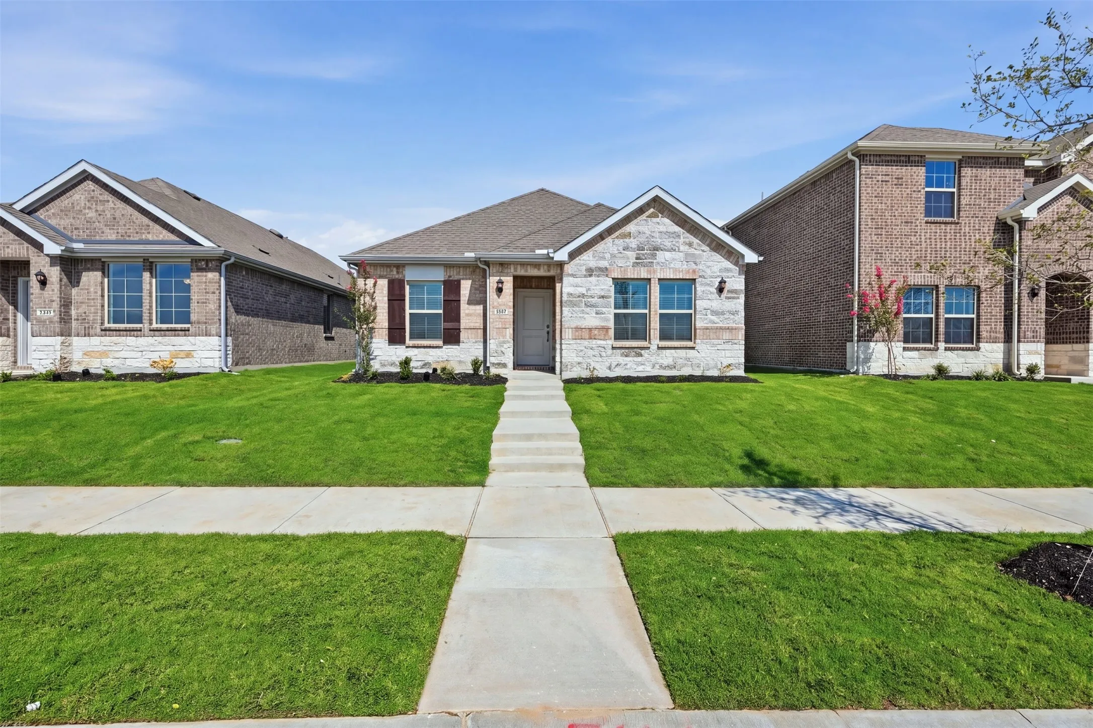 Single Family Residence For Rent in Collin County , 2541 Crestone Drive, Celina, Texas 75009, 3 Bedroom, 2 Bathroom, 2 Garage spaces, 2,140 Sqft, built in 2026, mls#21403927, Real Estate Agent in Celina, Homes For Rent in Collin county, Homes For Rent in Celina, Realtor in Celina Texas, Real Estate Brokerage Independent Realty Texas, Luminita Cordes Realtor