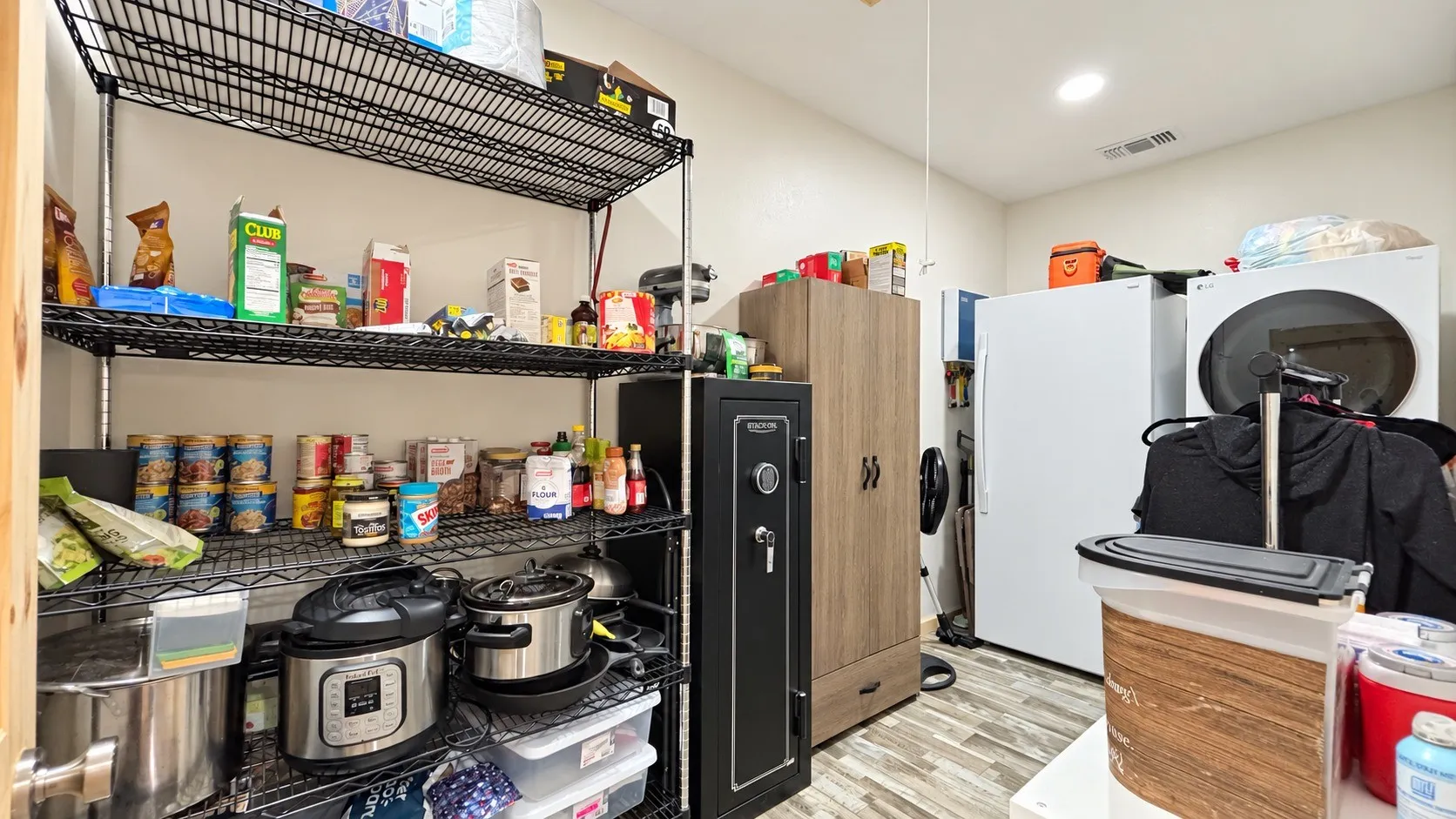 Single Family Residence For Sale in Wood County , 104 Ute, Quitman, Texas 75783, 1 Bedroom, 1 Bathroom, Garage spaces, 1,050 Sqft, built in 2021, mls#21403185, Real Estate Agent in Quitman, Homes For Sale in Wood county, Homes For Sale in Quitman, Realtor in Quitman Texas, Real Estate Brokerage Independent Realty Texas, Luminita Cordes Realtor