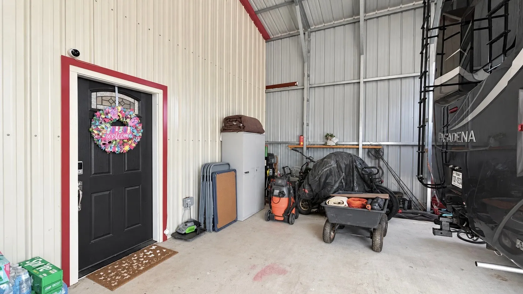 Single Family Residence For Sale in Wood County , 104 Ute, Quitman, Texas 75783, 1 Bedroom, 1 Bathroom, Garage spaces, 1,050 Sqft, built in 2021, mls#21403185, Real Estate Agent in Quitman, Homes For Sale in Wood county, Homes For Sale in Quitman, Realtor in Quitman Texas, Real Estate Brokerage Independent Realty Texas, Luminita Cordes Realtor