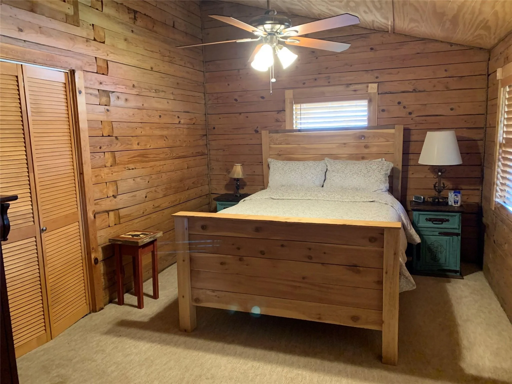 Single Family Residence For Sale in Montague County , 350 Lake Loop, Bellevue, Texas 76228, 2 Bedroom, 2 Bathroom, Garage spaces, 1,420 Sqft, built in 1991, mls#21403938, Real Estate Agent in Bellevue, Homes For Sale in Montague county, Homes For Sale in Bellevue, Realtor in Bellevue Texas, Real Estate Brokerage Independent Realty Texas, Luminita Cordes Realtor