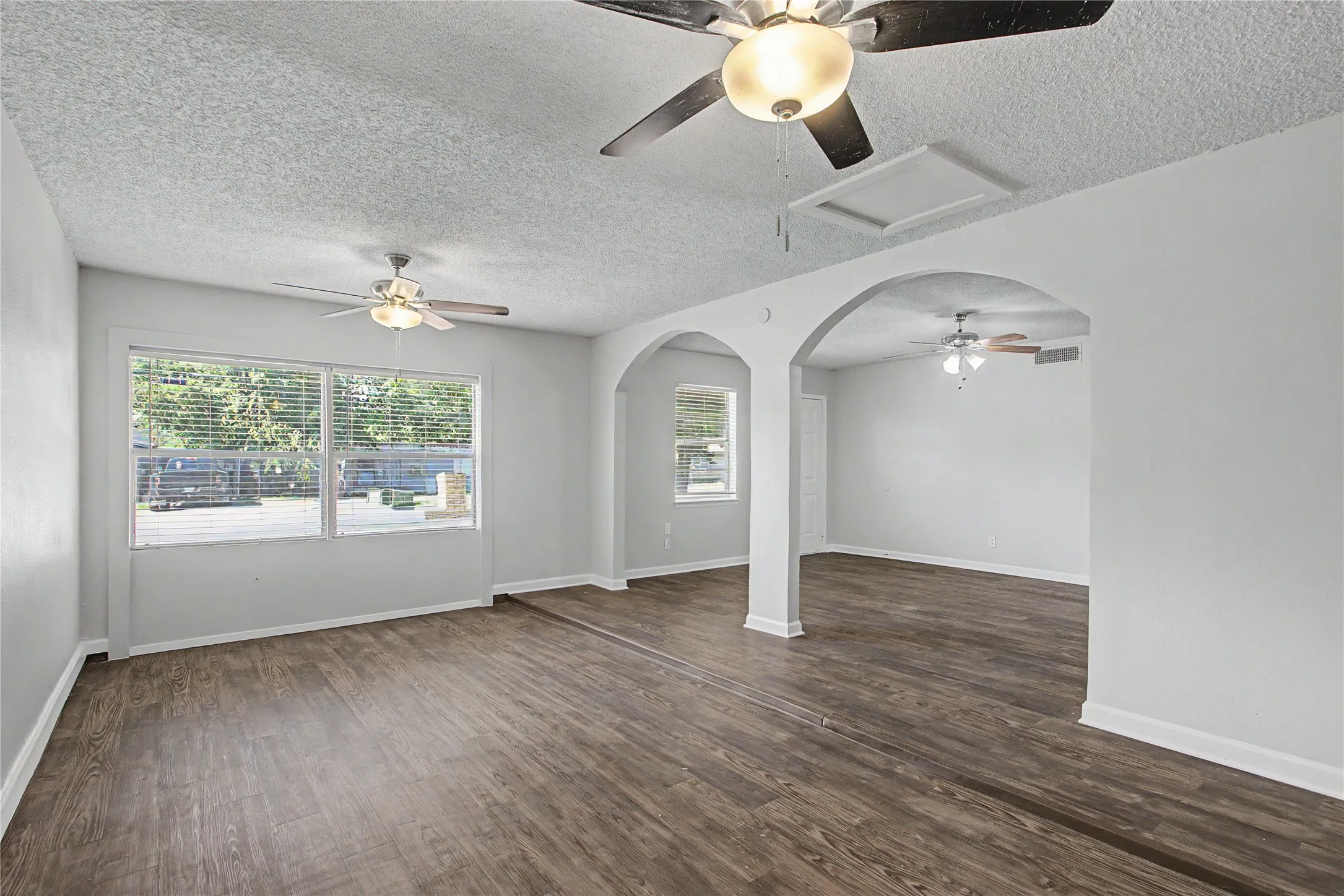 Single Family Residence For Rent in Palo Pinto County , 1205 SE 14th Street, Mineral Wells, Texas 76067, 3 Bedroom, 2 Bathroom, Garage spaces, 1,406 Sqft, built in 1979, mls#21403941, Real Estate Agent in Mineral Wells, Homes For Rent in Palo Pinto county, Homes For Rent in Mineral Wells, Realtor in Mineral Wells Texas, Real Estate Brokerage Independent Realty Texas, Luminita Cordes Realtor