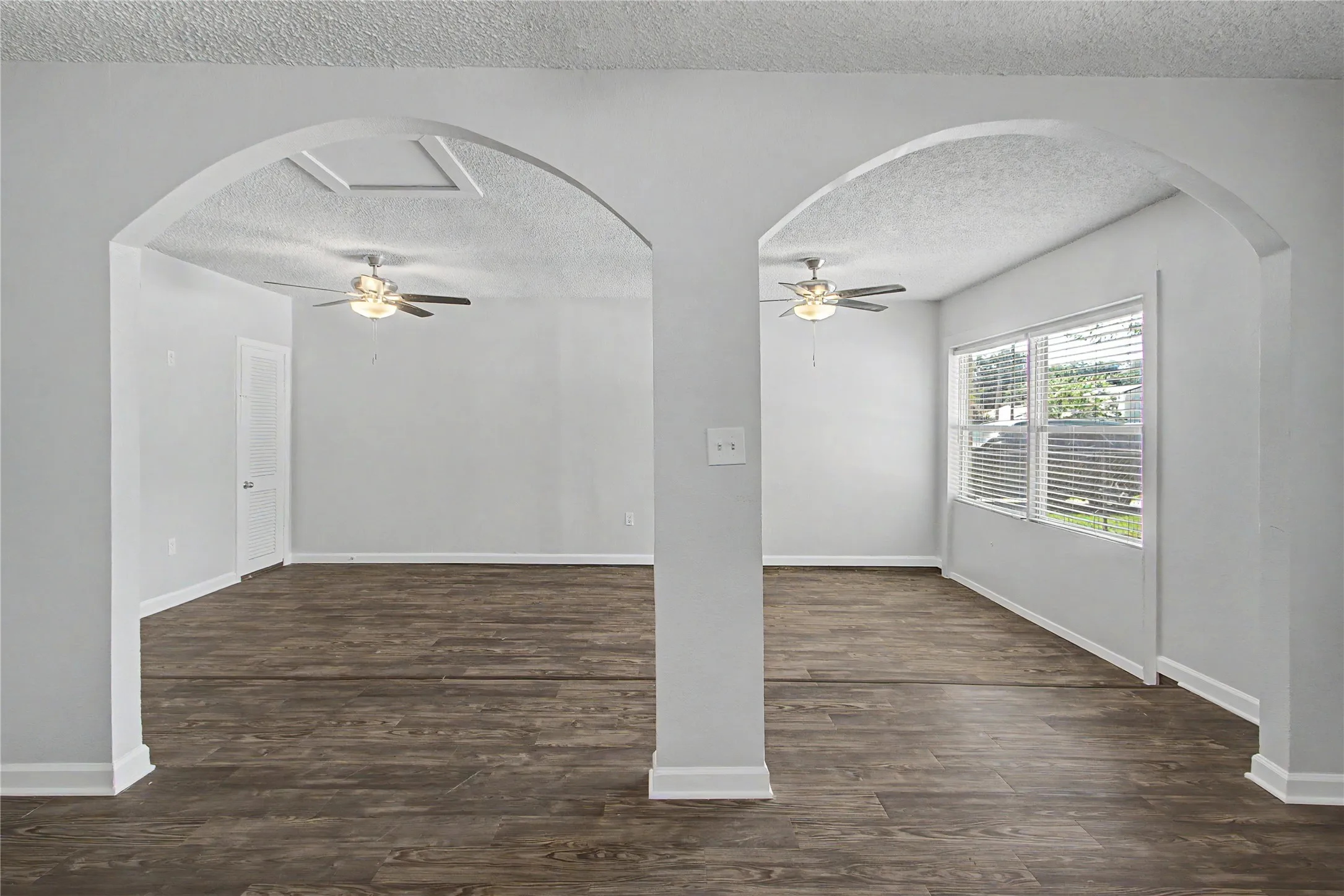 Single Family Residence For Rent in Palo Pinto County , 1205 SE 14th Street, Mineral Wells, Texas 76067, 3 Bedroom, 2 Bathroom, Garage spaces, 1,406 Sqft, built in 1979, mls#21403941, Real Estate Agent in Mineral Wells, Homes For Rent in Palo Pinto county, Homes For Rent in Mineral Wells, Realtor in Mineral Wells Texas, Real Estate Brokerage Independent Realty Texas, Luminita Cordes Realtor