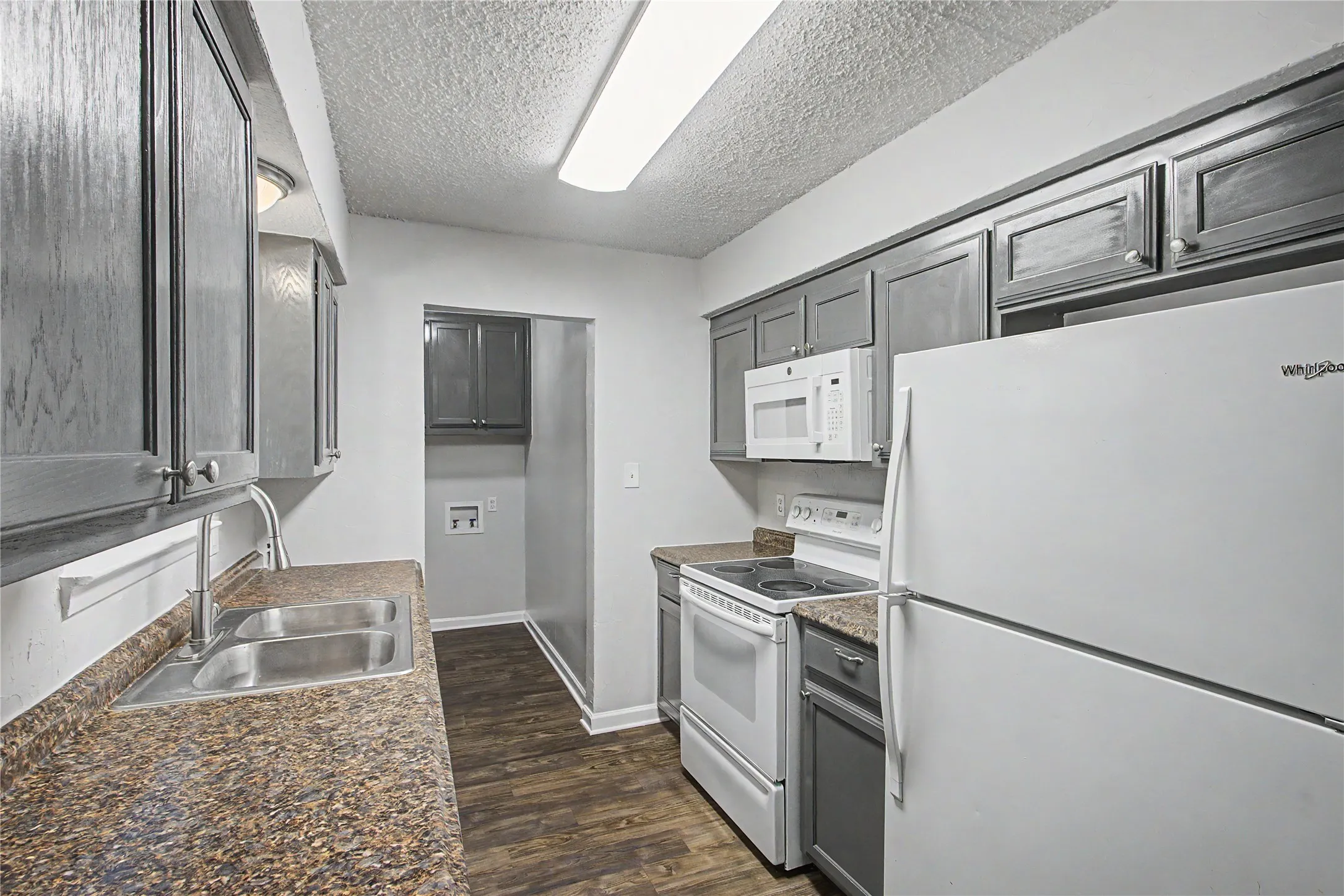 Single Family Residence For Rent in Palo Pinto County , 1205 SE 14th Street, Mineral Wells, Texas 76067, 3 Bedroom, 2 Bathroom, Garage spaces, 1,406 Sqft, built in 1979, mls#21403941, Real Estate Agent in Mineral Wells, Homes For Rent in Palo Pinto county, Homes For Rent in Mineral Wells, Realtor in Mineral Wells Texas, Real Estate Brokerage Independent Realty Texas, Luminita Cordes Realtor