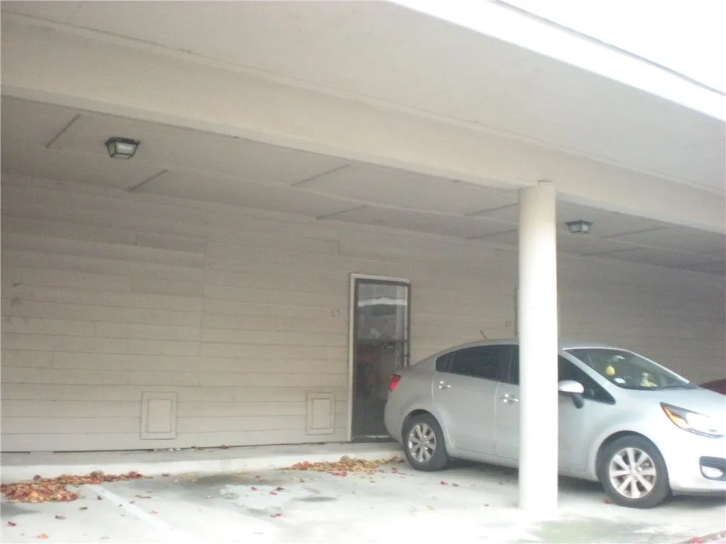 Condominium For Rent in Dallas County , 8545 Midpark Road 65, Dallas, Texas 75240, 1 Bedroom, 1 Bathroom, Garage spaces, 703 Sqft, built in 1982, mls#21403437, Real Estate Agent in Dallas, Homes For Rent in Dallas county, Homes For Rent in Dallas, Realtor in Dallas Texas, Real Estate Brokerage Independent Realty Texas, Luminita Cordes Realtor