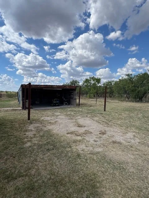 Single Family Residence For Rent in Callahan County , 6227 County Road 137, Abilene, Texas 79601, 3 Bedroom, 2 Bathroom, Garage spaces, 1,512 Sqft, built in 1988, mls#21403951, Real Estate Agent in Abilene, Homes For Rent in Callahan county, Homes For Rent in Abilene, Realtor in Abilene Texas, Real Estate Brokerage Independent Realty Texas, Luminita Cordes Realtor