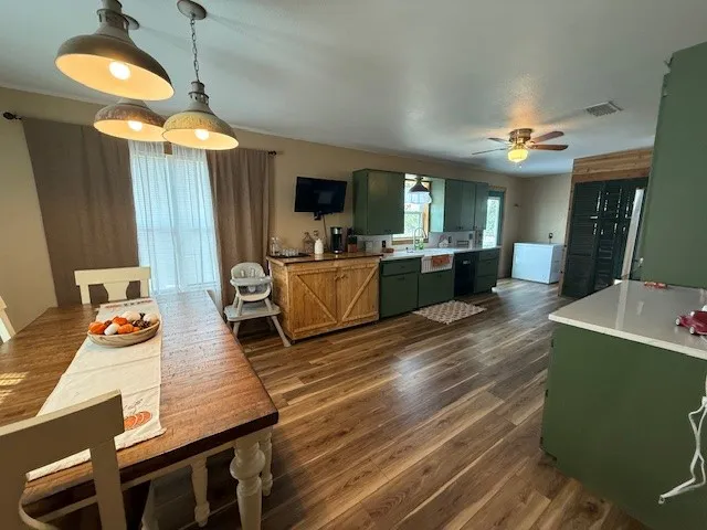 Single Family Residence For Rent in Callahan County , 6227 County Road 137, Abilene, Texas 79601, 3 Bedroom, 2 Bathroom, Garage spaces, 1,512 Sqft, built in 1988, mls#21403951, Real Estate Agent in Abilene, Homes For Rent in Callahan county, Homes For Rent in Abilene, Realtor in Abilene Texas, Real Estate Brokerage Independent Realty Texas, Luminita Cordes Realtor