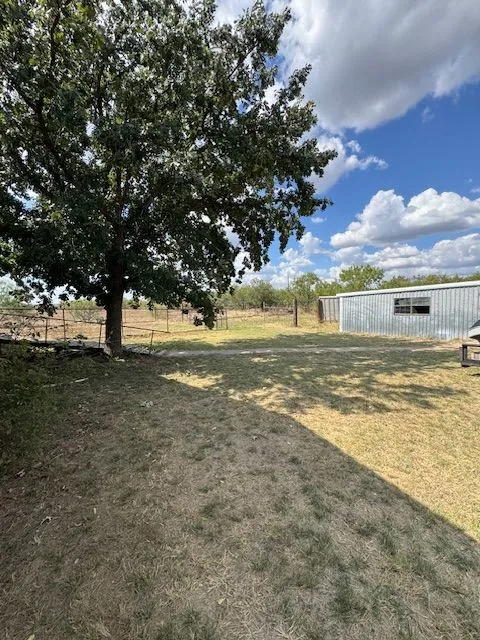Single Family Residence For Rent in Callahan County , 6227 County Road 137, Abilene, Texas 79601, 3 Bedroom, 2 Bathroom, Garage spaces, 1,512 Sqft, built in 1988, mls#21403951, Real Estate Agent in Abilene, Homes For Rent in Callahan county, Homes For Rent in Abilene, Realtor in Abilene Texas, Real Estate Brokerage Independent Realty Texas, Luminita Cordes Realtor