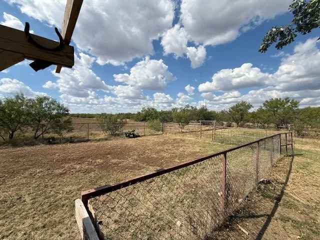 Single Family Residence For Rent in Callahan County , 6227 County Road 137, Abilene, Texas 79601, 3 Bedroom, 2 Bathroom, Garage spaces, 1,512 Sqft, built in 1988, mls#21403951, Real Estate Agent in Abilene, Homes For Rent in Callahan county, Homes For Rent in Abilene, Realtor in Abilene Texas, Real Estate Brokerage Independent Realty Texas, Luminita Cordes Realtor