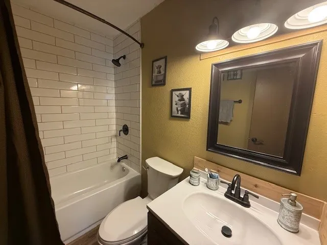 Single Family Residence For Rent in Callahan County , 6227 County Road 137, Abilene, Texas 79601, 3 Bedroom, 2 Bathroom, Garage spaces, 1,512 Sqft, built in 1988, mls#21403951, Real Estate Agent in Abilene, Homes For Rent in Callahan county, Homes For Rent in Abilene, Realtor in Abilene Texas, Real Estate Brokerage Independent Realty Texas, Luminita Cordes Realtor