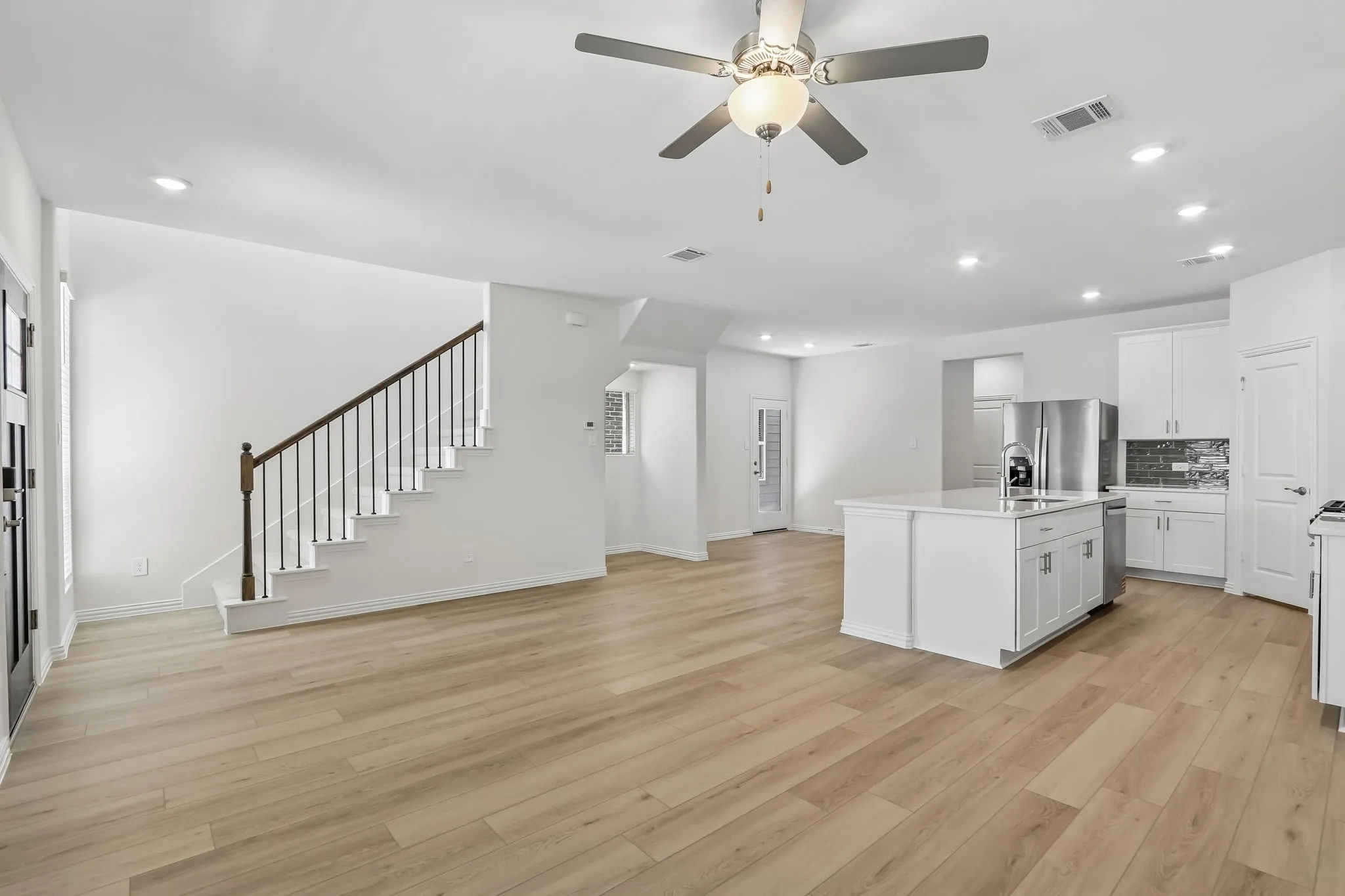 Photo is not of the actual home, but is an inspirational photo of builder’s model home and may depict options, furnishings, and/or decorator features that are not included.
