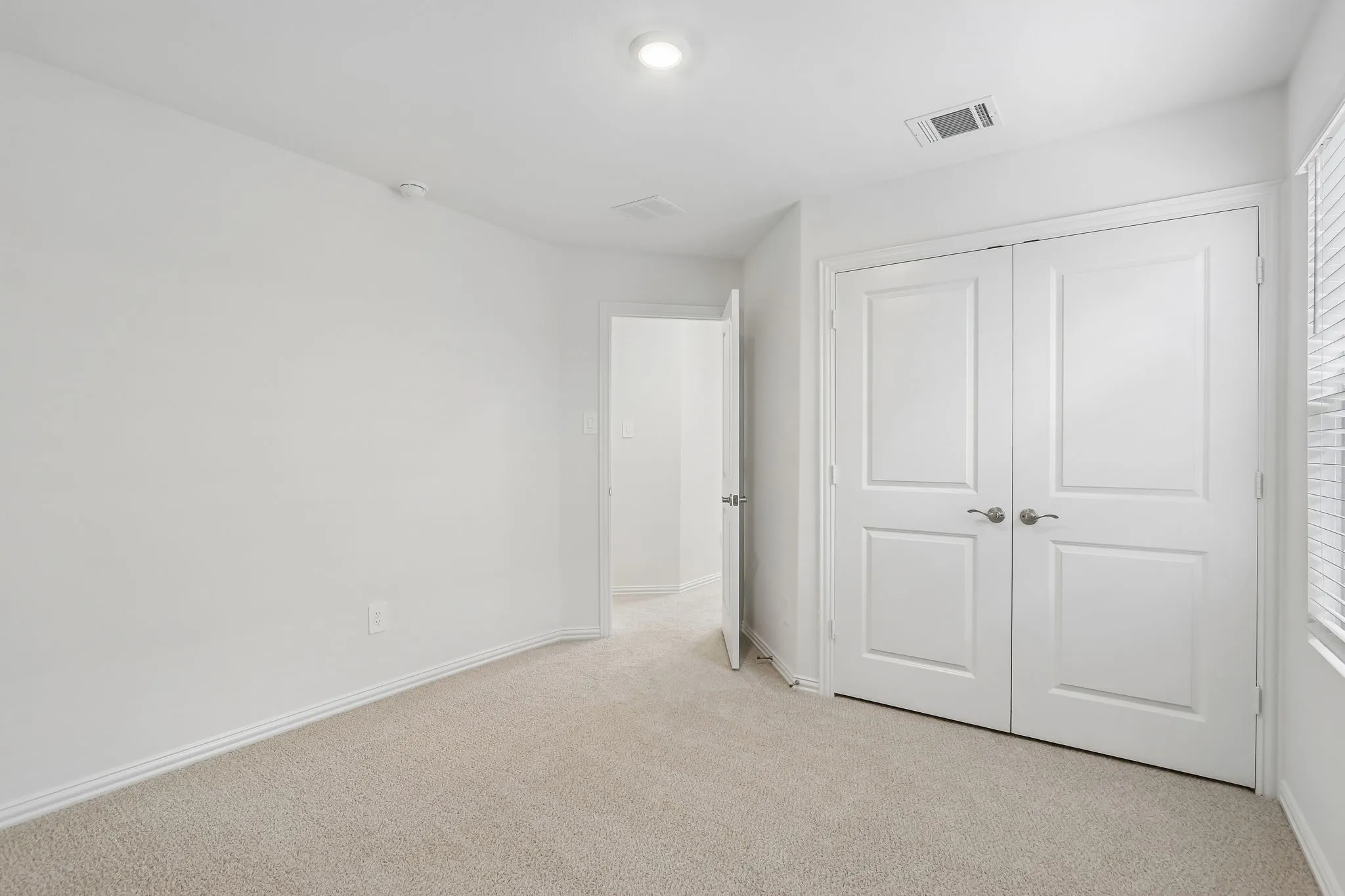 Photo is not of the actual home, but is an inspirational photo of builder’s model home and may depict options, furnishings, and/or decorator features that are not included.
