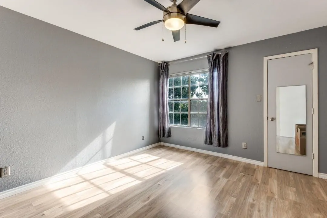 Condominium For Rent in Dallas County , 5740 Martel Avenue B14, Dallas, Texas 75206, 2 Bedroom, 2 Bathroom, Garage spaces, 929 Sqft, built in 1983, mls#21400357, Real Estate Agent in Dallas, Homes For Rent in Dallas county, Homes For Rent in Dallas, Realtor in Dallas Texas, Real Estate Brokerage Independent Realty Texas, Luminita Cordes Realtor