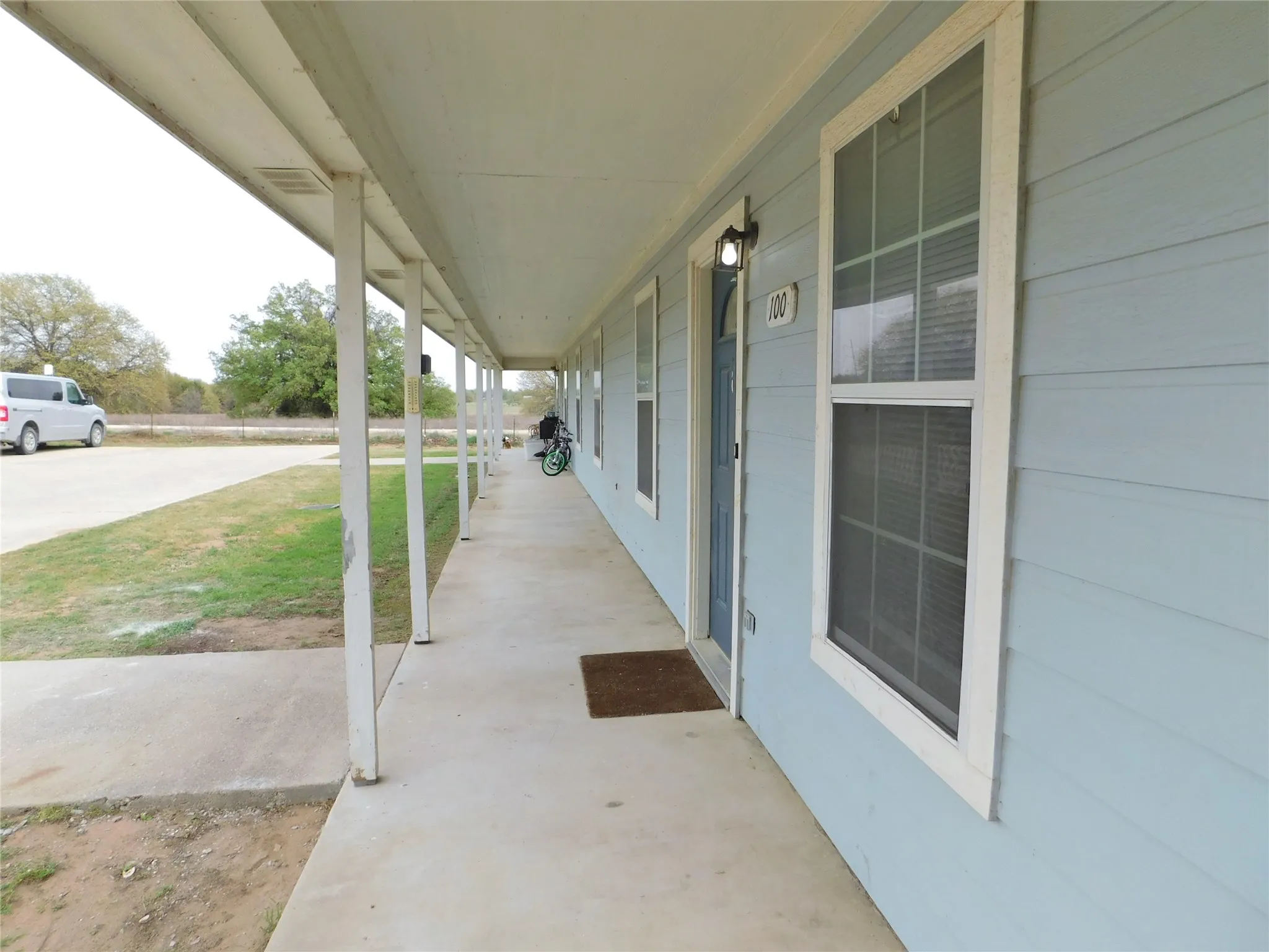 Duplex For Rent in Wise County , 124 Pr 3230 100, Bridgeport, Texas 76426, 3 Bedroom, 2 Bathroom, Garage spaces, 1,076 Sqft, built in 2006, mls#21403945, Real Estate Agent in Bridgeport, Homes For Rent in Wise county, Homes For Rent in Bridgeport, Realtor in Bridgeport Texas, Real Estate Brokerage Independent Realty Texas, Luminita Cordes Realtor