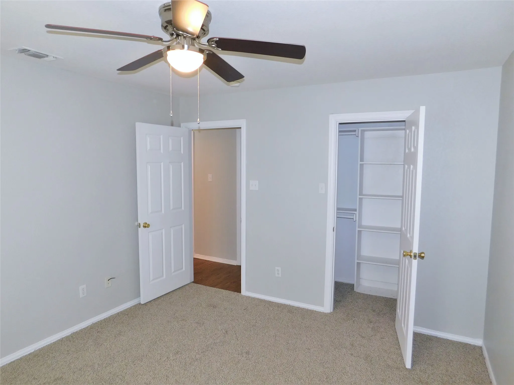 Duplex For Rent in Wise County , 124 Pr 3230 100, Bridgeport, Texas 76426, 3 Bedroom, 2 Bathroom, Garage spaces, 1,076 Sqft, built in 2006, mls#21403945, Real Estate Agent in Bridgeport, Homes For Rent in Wise county, Homes For Rent in Bridgeport, Realtor in Bridgeport Texas, Real Estate Brokerage Independent Realty Texas, Luminita Cordes Realtor