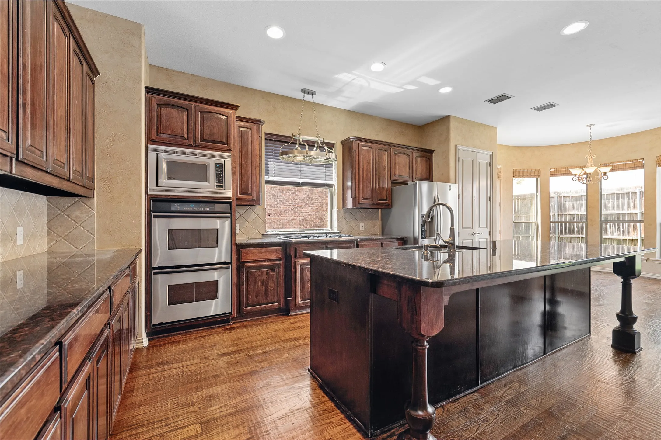 Single Family Residence For Rent in Denton County , 7005 Kenswick Drive, Plano, Texas 75024, 3 Bedroom, 3 Bathroom, 2 Garage spaces, 3,561 Sqft, built in 2005, mls#21403954, Real Estate Agent in Plano, Homes For Rent in Denton county, Homes For Rent in Plano, Realtor in Plano Texas, Real Estate Brokerage Independent Realty Texas, Luminita Cordes Realtor