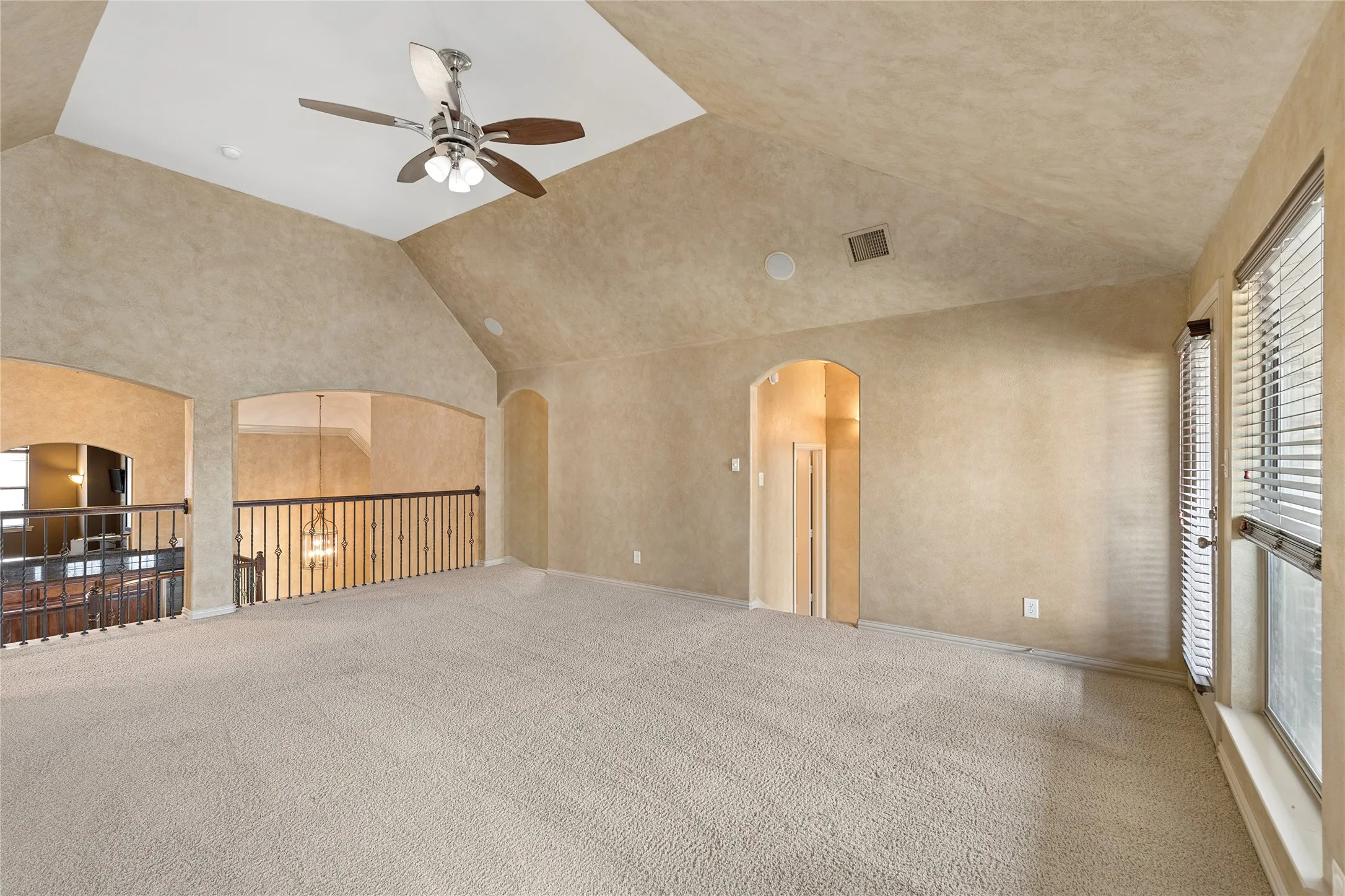 Single Family Residence For Rent in Denton County , 7005 Kenswick Drive, Plano, Texas 75024, 3 Bedroom, 3 Bathroom, 2 Garage spaces, 3,561 Sqft, built in 2005, mls#21403954, Real Estate Agent in Plano, Homes For Rent in Denton county, Homes For Rent in Plano, Realtor in Plano Texas, Real Estate Brokerage Independent Realty Texas, Luminita Cordes Realtor