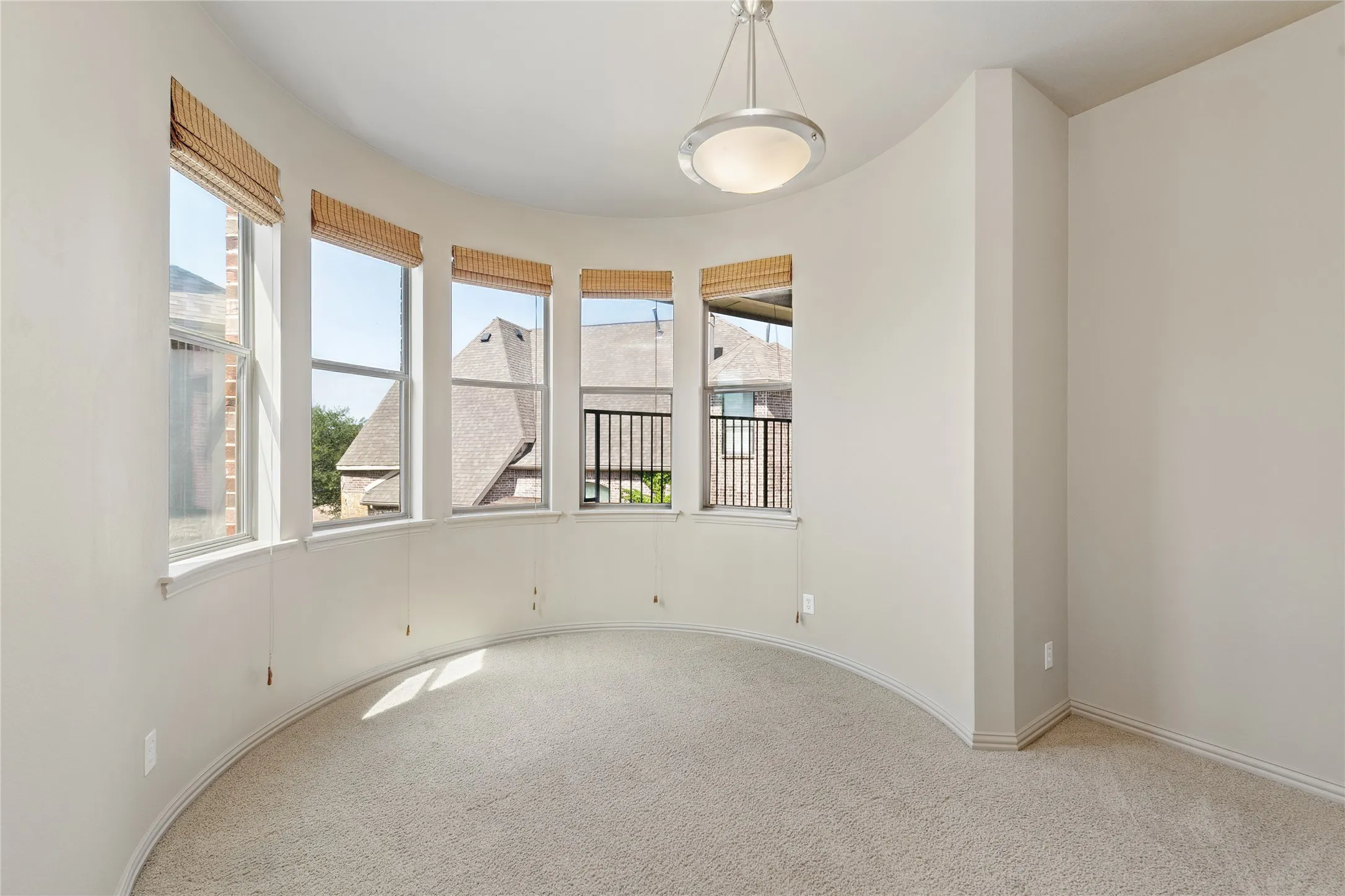 Single Family Residence For Rent in Denton County , 7005 Kenswick Drive, Plano, Texas 75024, 3 Bedroom, 3 Bathroom, 2 Garage spaces, 3,561 Sqft, built in 2005, mls#21403954, Real Estate Agent in Plano, Homes For Rent in Denton county, Homes For Rent in Plano, Realtor in Plano Texas, Real Estate Brokerage Independent Realty Texas, Luminita Cordes Realtor