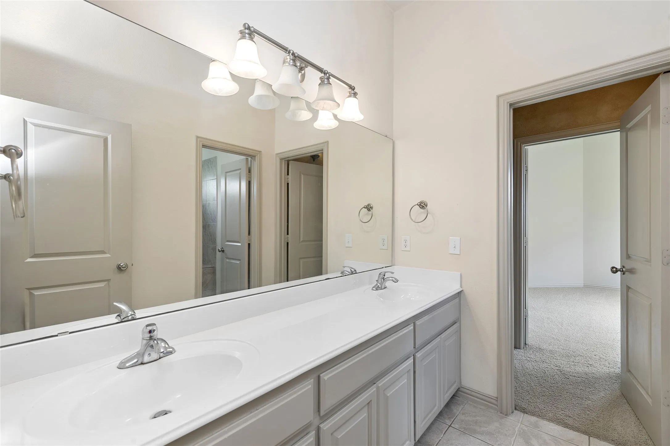 Single Family Residence For Rent in Denton County , 7005 Kenswick Drive, Plano, Texas 75024, 3 Bedroom, 3 Bathroom, 2 Garage spaces, 3,561 Sqft, built in 2005, mls#21403954, Real Estate Agent in Plano, Homes For Rent in Denton county, Homes For Rent in Plano, Realtor in Plano Texas, Real Estate Brokerage Independent Realty Texas, Luminita Cordes Realtor