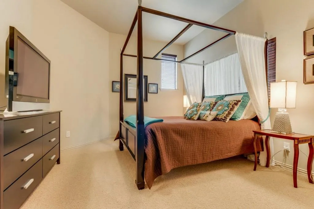 Single Family Residence For Rent in Denton County , 7005 Kenswick Drive, Plano, Texas 75024, 3 Bedroom, 3 Bathroom, 2 Garage spaces, 3,561 Sqft, built in 2005, mls#21403954, Real Estate Agent in Plano, Homes For Rent in Denton county, Homes For Rent in Plano, Realtor in Plano Texas, Real Estate Brokerage Independent Realty Texas, Luminita Cordes Realtor
