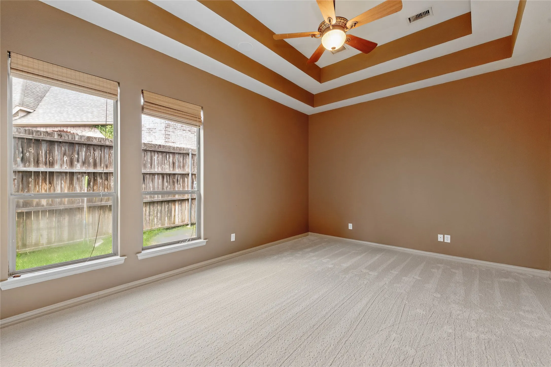 Single Family Residence For Rent in Denton County , 7005 Kenswick Drive, Plano, Texas 75024, 3 Bedroom, 3 Bathroom, 2 Garage spaces, 3,561 Sqft, built in 2005, mls#21403954, Real Estate Agent in Plano, Homes For Rent in Denton county, Homes For Rent in Plano, Realtor in Plano Texas, Real Estate Brokerage Independent Realty Texas, Luminita Cordes Realtor