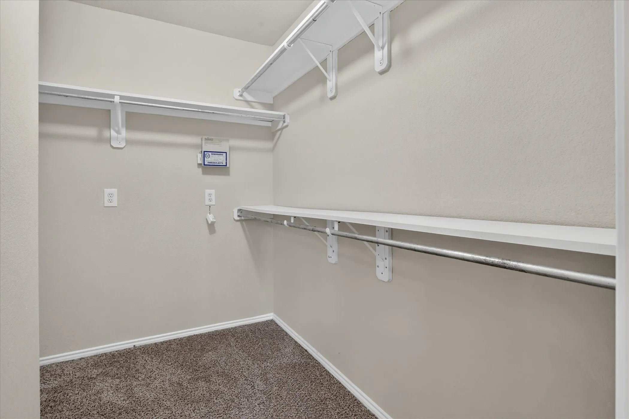 Single Family Residence For Sale in Tarrant County , 1441 Trading Post Drive, Fort Worth, Texas 76131, 3 Bedroom, 2 Bathroom, 2 Garage spaces, 1,507 Sqft, built in 2003, mls#21403930, Real Estate Agent in Fort Worth, Homes For Sale in Tarrant county, Homes For Sale in Fort Worth, Realtor in Fort Worth Texas, Real Estate Brokerage Independent Realty Texas, Luminita Cordes Realtor