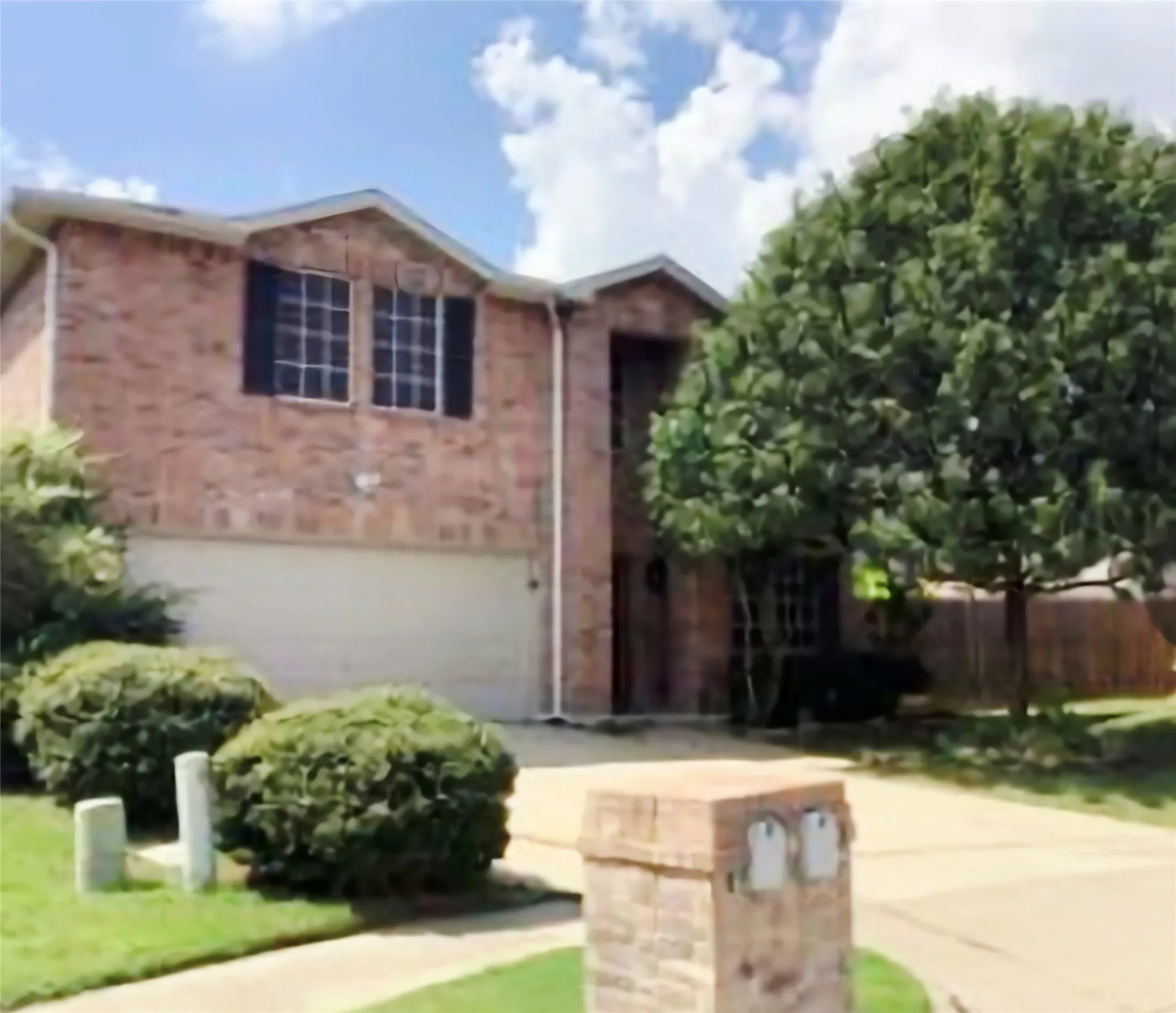 Single Family Residence For Rent in Tarrant County , 8402 Plantain Court, Arlington, Texas 76002, 5 Bedroom, 4 Bathroom, 2 Garage spaces, 3,757 Sqft, built in 2004, mls#21403925, Real Estate Agent in Arlington, Homes For Rent in Tarrant county, Homes For Rent in Arlington, Realtor in Arlington Texas, Real Estate Brokerage Independent Realty Texas, Luminita Cordes Realtor