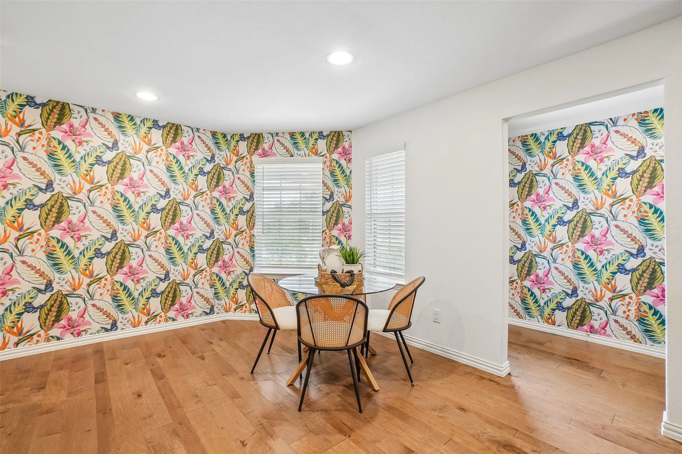 Single Family Residence For Sale in Denton County , 7665 Parade Drive, Little Elm, Texas 76227, 2 Bedroom, 2 Bathroom, 2 Garage spaces, 1,452 Sqft, built in 2020, mls#21403955, Real Estate Agent in Little Elm, Homes For Sale in Denton county, Homes For Sale in Little Elm, Realtor in Little Elm Texas, Real Estate Brokerage Independent Realty Texas, Luminita Cordes Realtor