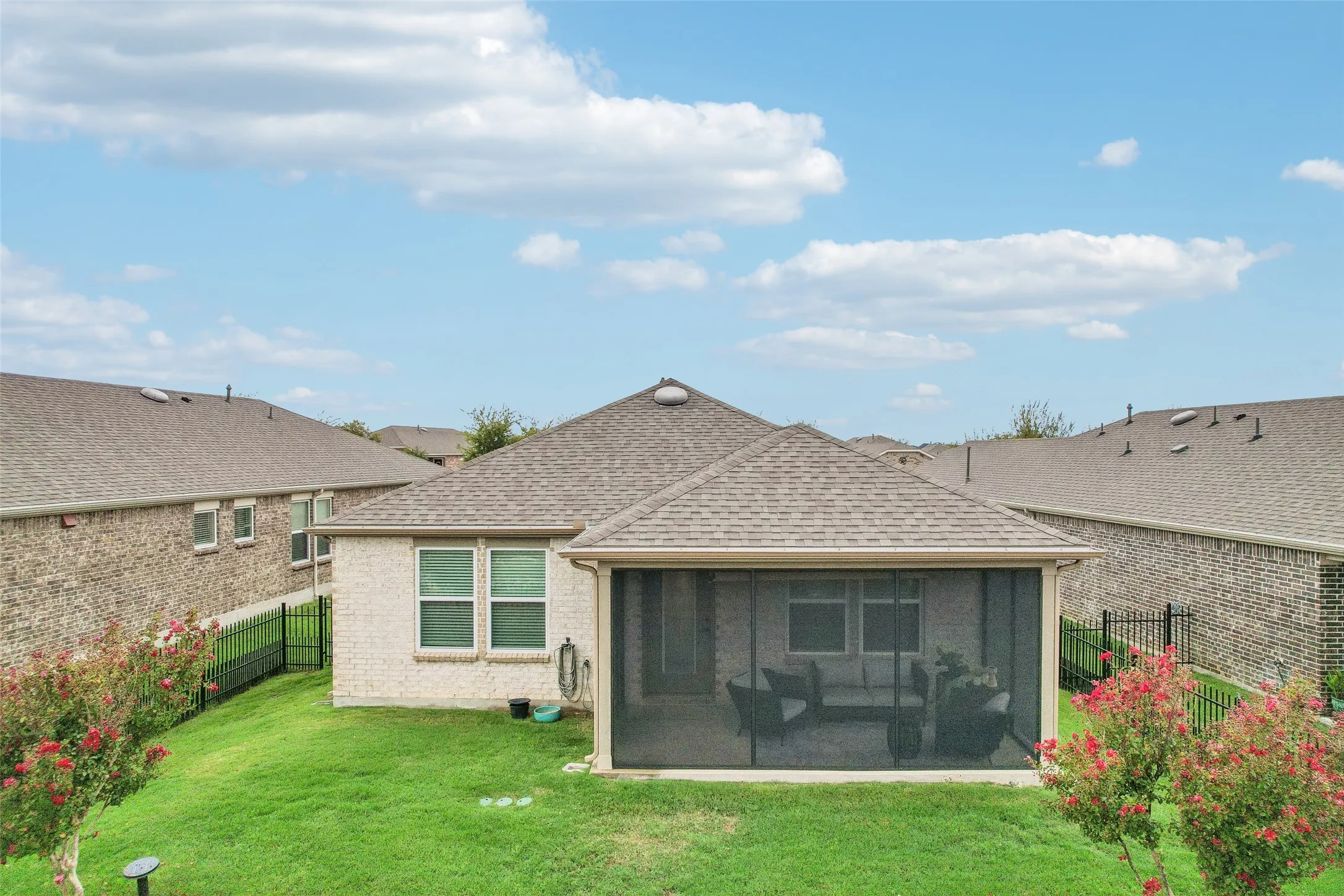 Single Family Residence For Sale in Denton County , 7665 Parade Drive, Little Elm, Texas 76227, 2 Bedroom, 2 Bathroom, 2 Garage spaces, 1,452 Sqft, built in 2020, mls#21403955, Real Estate Agent in Little Elm, Homes For Sale in Denton county, Homes For Sale in Little Elm, Realtor in Little Elm Texas, Real Estate Brokerage Independent Realty Texas, Luminita Cordes Realtor