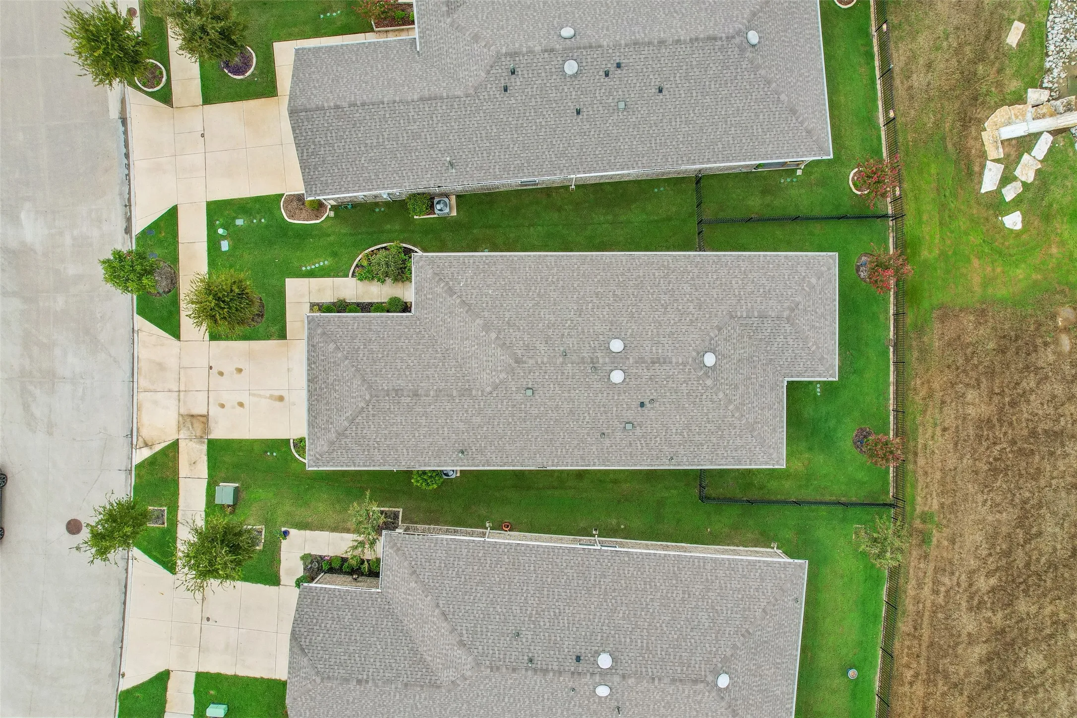 Single Family Residence For Sale in Denton County , 7665 Parade Drive, Little Elm, Texas 76227, 2 Bedroom, 2 Bathroom, 2 Garage spaces, 1,452 Sqft, built in 2020, mls#21403955, Real Estate Agent in Little Elm, Homes For Sale in Denton county, Homes For Sale in Little Elm, Realtor in Little Elm Texas, Real Estate Brokerage Independent Realty Texas, Luminita Cordes Realtor