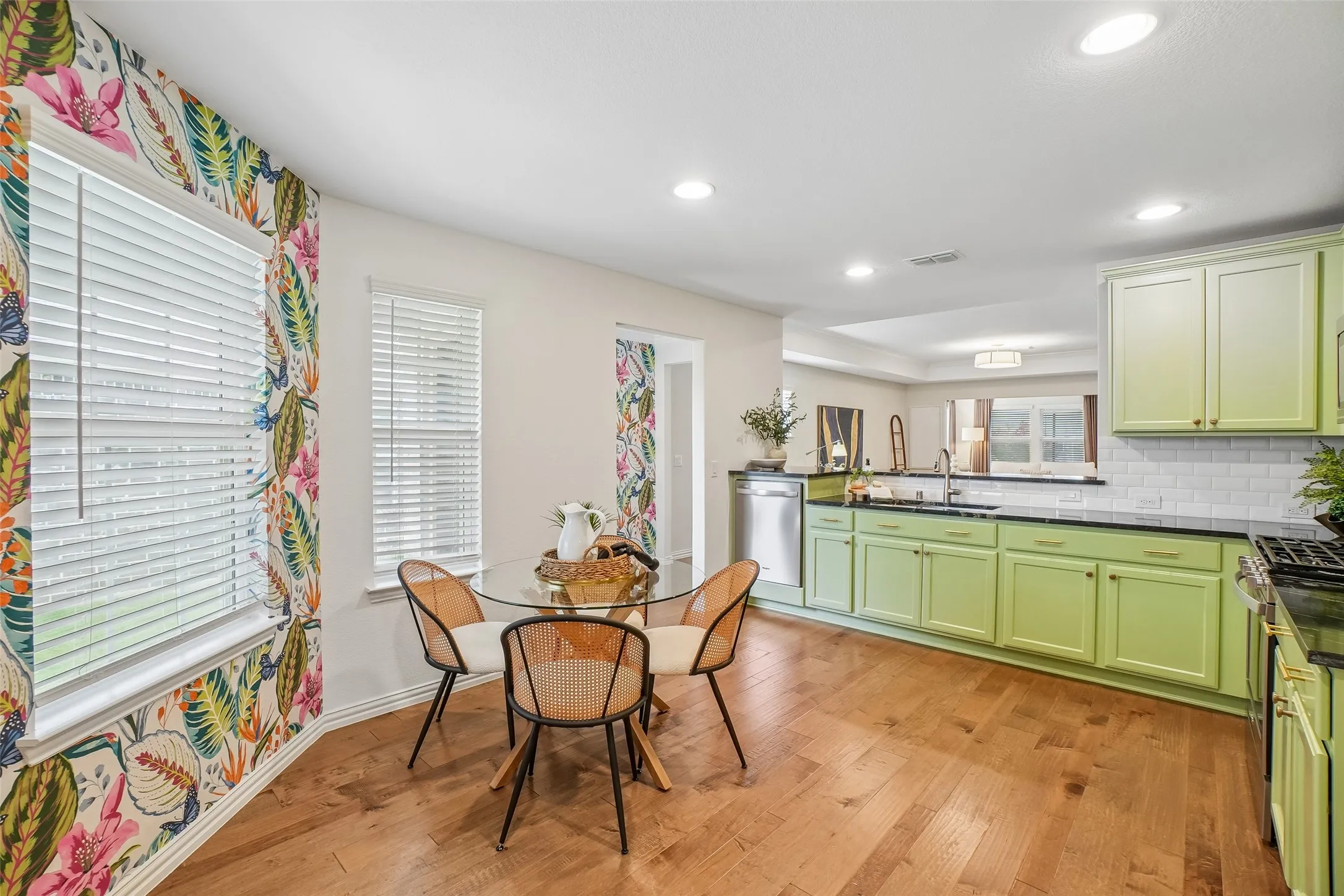 Single Family Residence For Sale in Denton County , 7665 Parade Drive, Little Elm, Texas 76227, 2 Bedroom, 2 Bathroom, 2 Garage spaces, 1,452 Sqft, built in 2020, mls#21403955, Real Estate Agent in Little Elm, Homes For Sale in Denton county, Homes For Sale in Little Elm, Realtor in Little Elm Texas, Real Estate Brokerage Independent Realty Texas, Luminita Cordes Realtor