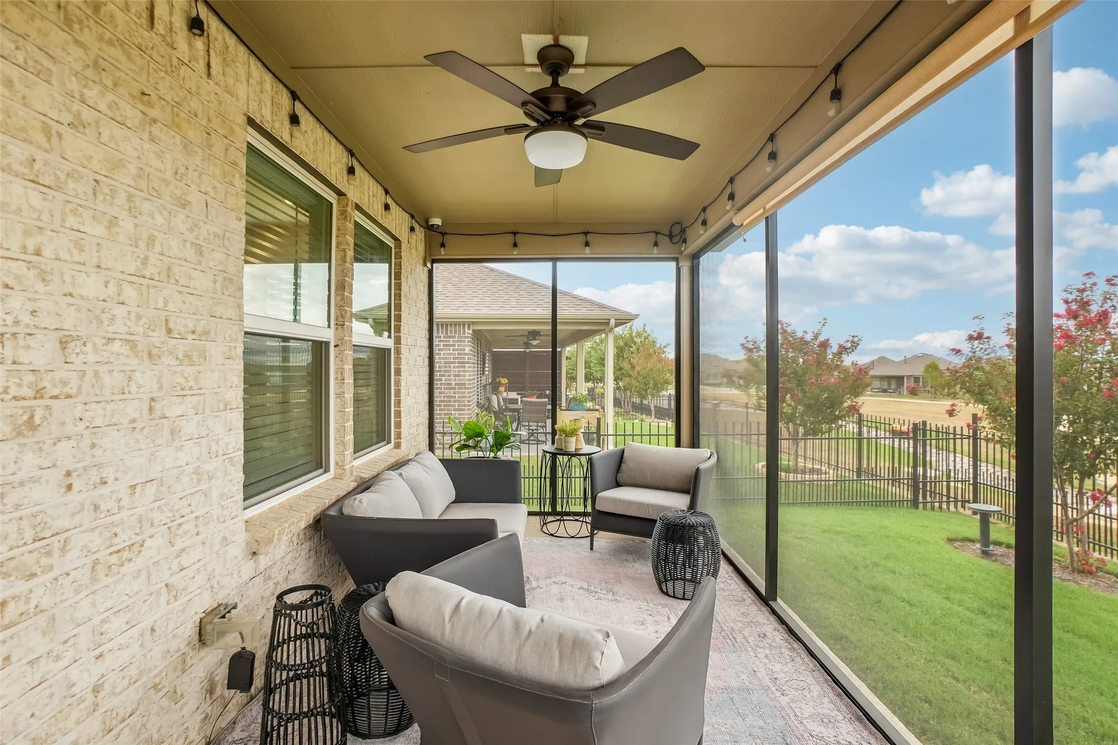Single Family Residence For Sale in Denton County , 7665 Parade Drive, Little Elm, Texas 76227, 2 Bedroom, 2 Bathroom, 2 Garage spaces, 1,452 Sqft, built in 2020, mls#21403955, Real Estate Agent in Little Elm, Homes For Sale in Denton county, Homes For Sale in Little Elm, Realtor in Little Elm Texas, Real Estate Brokerage Independent Realty Texas, Luminita Cordes Realtor