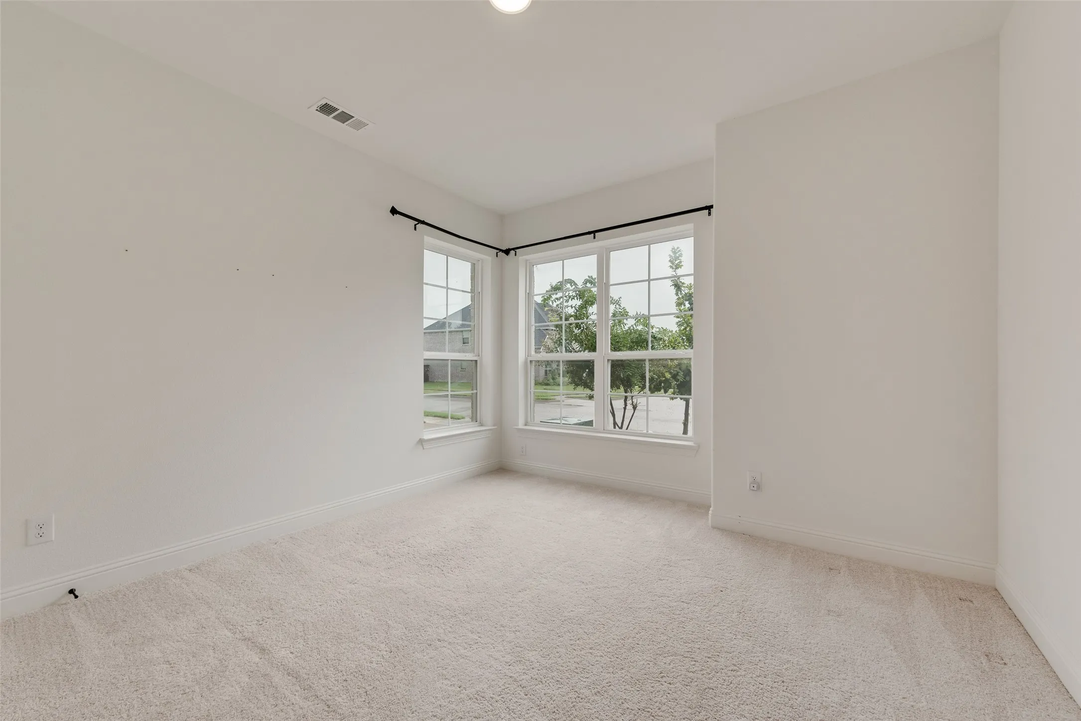 Single Family Residence For Rent in Dallas County , 405 Rock Rose Lane, Wylie, Texas 75098, 6 Bedroom, 4 Bathroom, 2 Garage spaces, 3,071 Sqft, built in 2023, mls#21403961, Real Estate Agent in Wylie, Homes For Rent in Dallas county, Homes For Rent in Wylie, Realtor in Wylie Texas, Real Estate Brokerage Independent Realty Texas, Luminita Cordes Realtor
