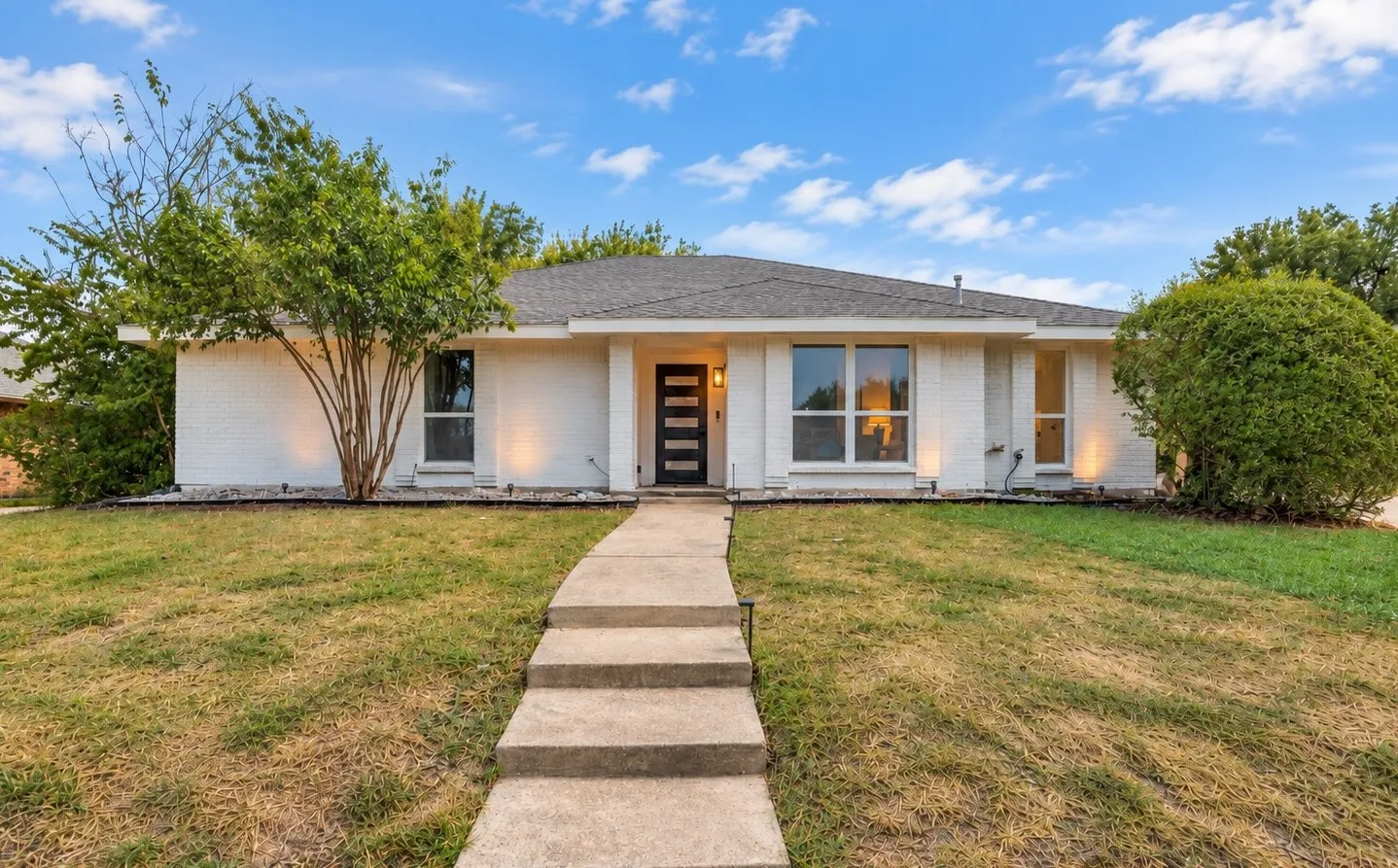 Single Family Residence For Sale in Dallas County , 2242 Nob Hill, Carrollton, Texas 75006, 3 Bedroom, 2 Bathroom, 1 Garage spaces, 1,859 Sqft, built in 1984, mls#21401674, Real Estate Agent in Carrollton, Homes For Sale in Dallas county, Homes For Sale in Carrollton, Realtor in Carrollton Texas, Real Estate Brokerage Independent Realty Texas, Luminita Cordes Realtor