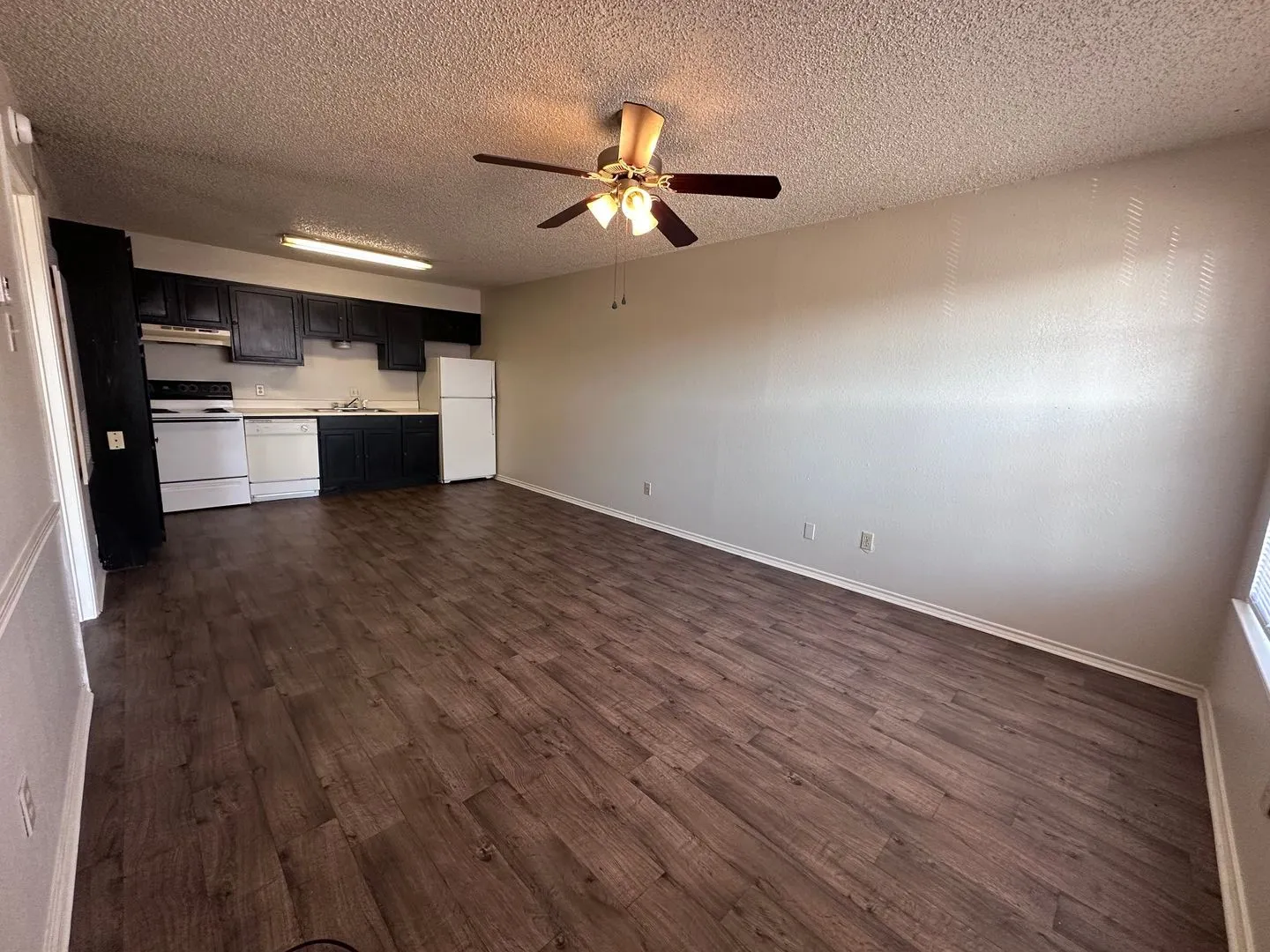 Apartment For Rent in Mc Lennan County , 1326 S 11th Street 20, Waco, Texas 76706, 1 Bedroom, 1 Bathroom, Garage spaces, 576 Sqft, built in 1982, mls#21403970, Real Estate Agent in Waco, Homes For Rent in Mc Lennan county, Homes For Rent in Waco, Realtor in Waco Texas, Real Estate Brokerage Independent Realty Texas, Luminita Cordes Realtor