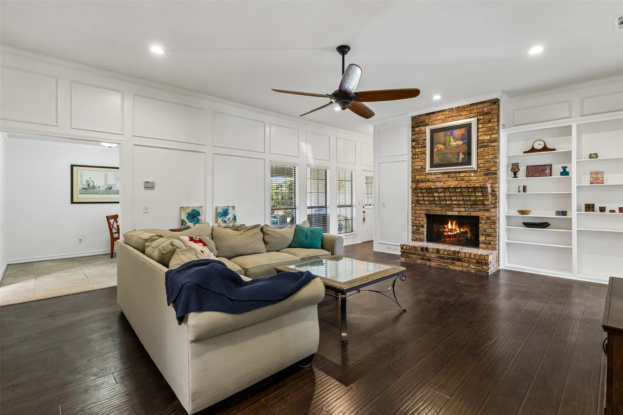 Single Family Residence For Sale in Collin County , 2701 Nighthawk Drive, Plano, Texas 75025, 3 Bedroom, 3 Bathroom, 2 Garage spaces, 2,365 Sqft, built in 1986, mls#21392191, Real Estate Agent in Plano, Homes For Sale in Collin county, Homes For Sale in Plano, Realtor in Plano Texas, Real Estate Brokerage Independent Realty Texas, Luminita Cordes Realtor