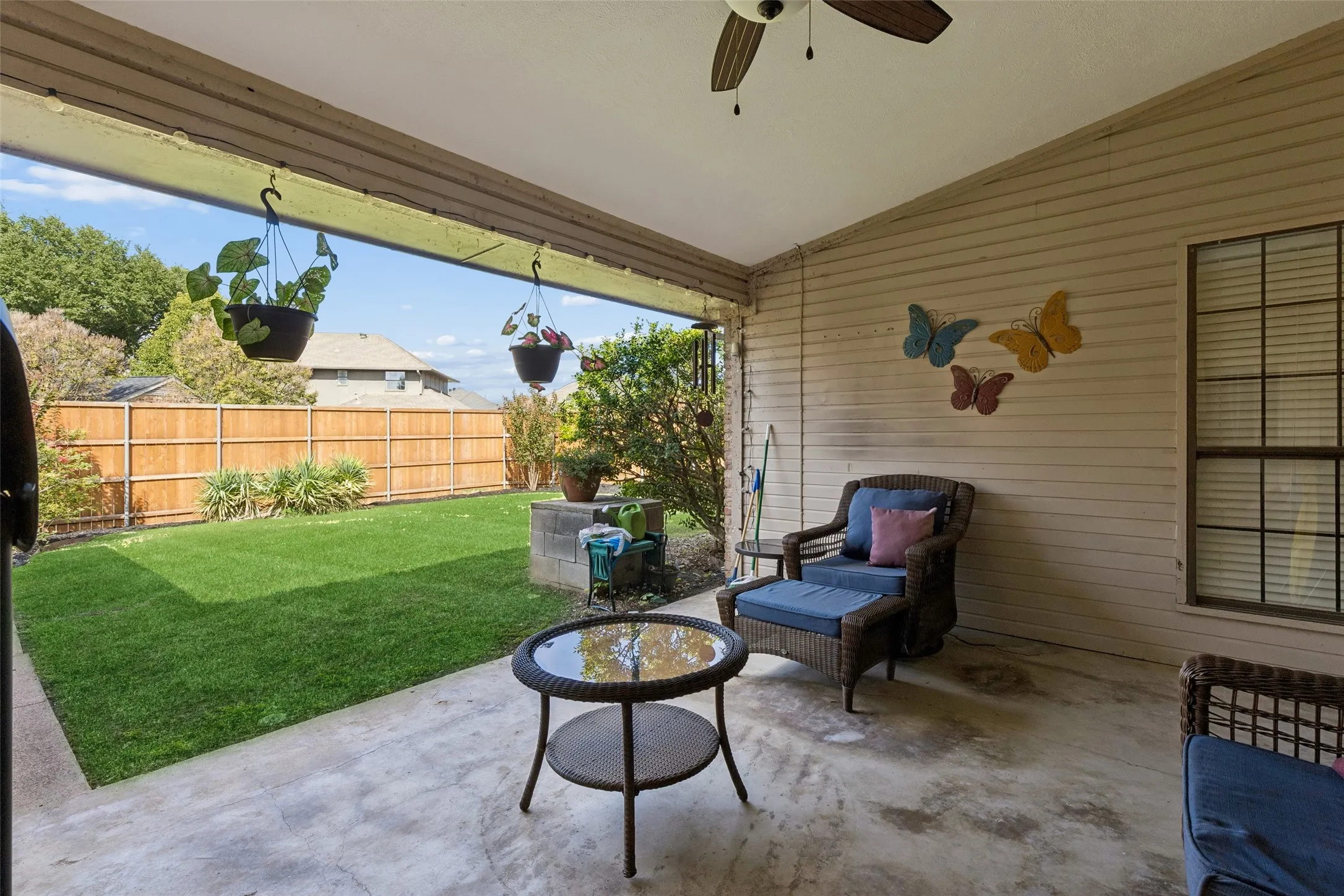Single Family Residence For Sale in Collin County , 2701 Nighthawk Drive, Plano, Texas 75025, 3 Bedroom, 3 Bathroom, 2 Garage spaces, 2,365 Sqft, built in 1986, mls#21392191, Real Estate Agent in Plano, Homes For Sale in Collin county, Homes For Sale in Plano, Realtor in Plano Texas, Real Estate Brokerage Independent Realty Texas, Luminita Cordes Realtor