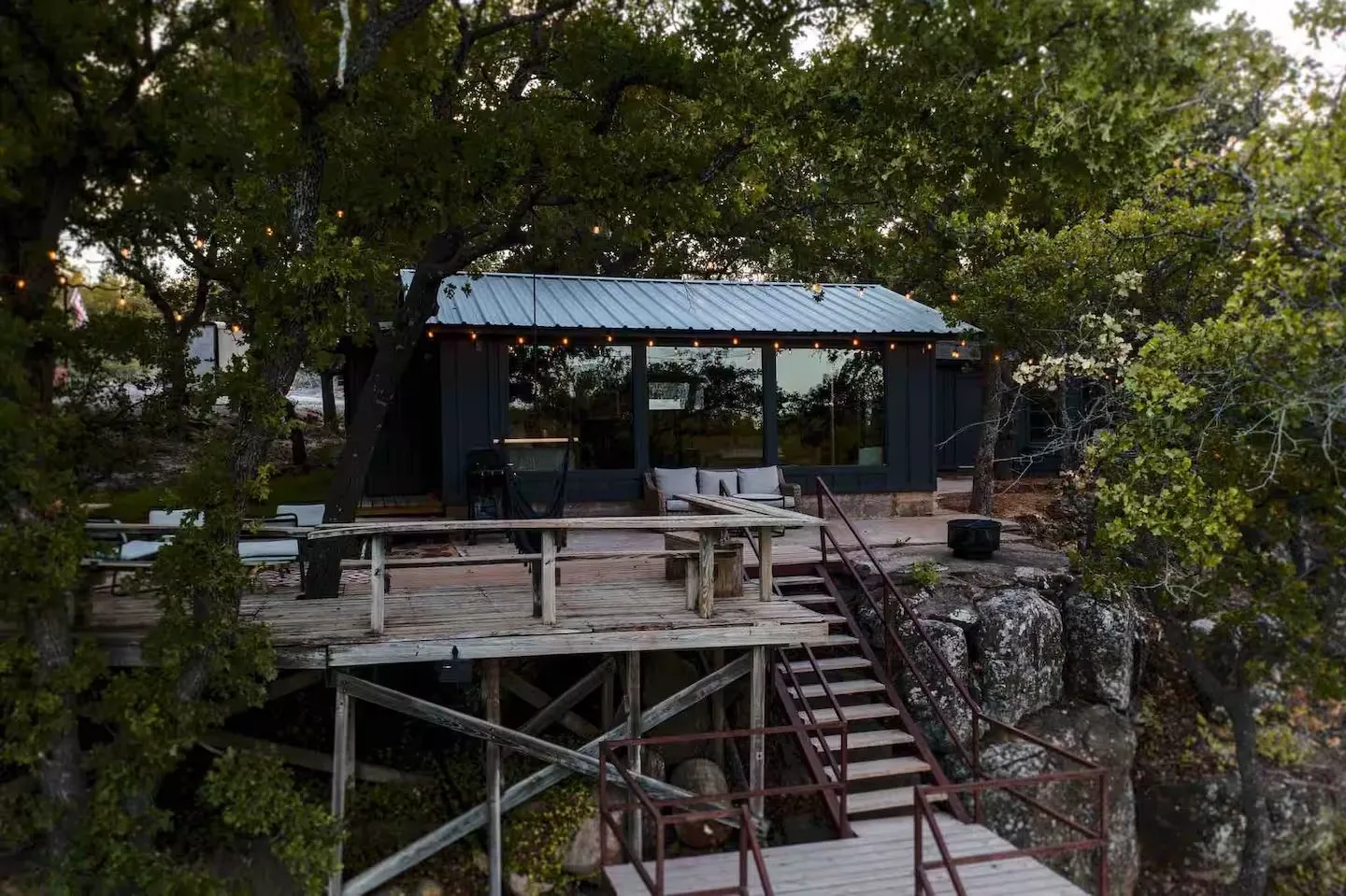 Single Family Residence For Sale in Eastland County , 501 N Shore Drive, Cisco, Texas 76437, 1 Bedroom, 1 Bathroom, Garage spaces, 432 Sqft, built in 1950, mls#21389454, Real Estate Agent in Cisco, Homes For Sale in Eastland county, Homes For Sale in Cisco, Realtor in Cisco Texas, Real Estate Brokerage Independent Realty Texas, Luminita Cordes Realtor