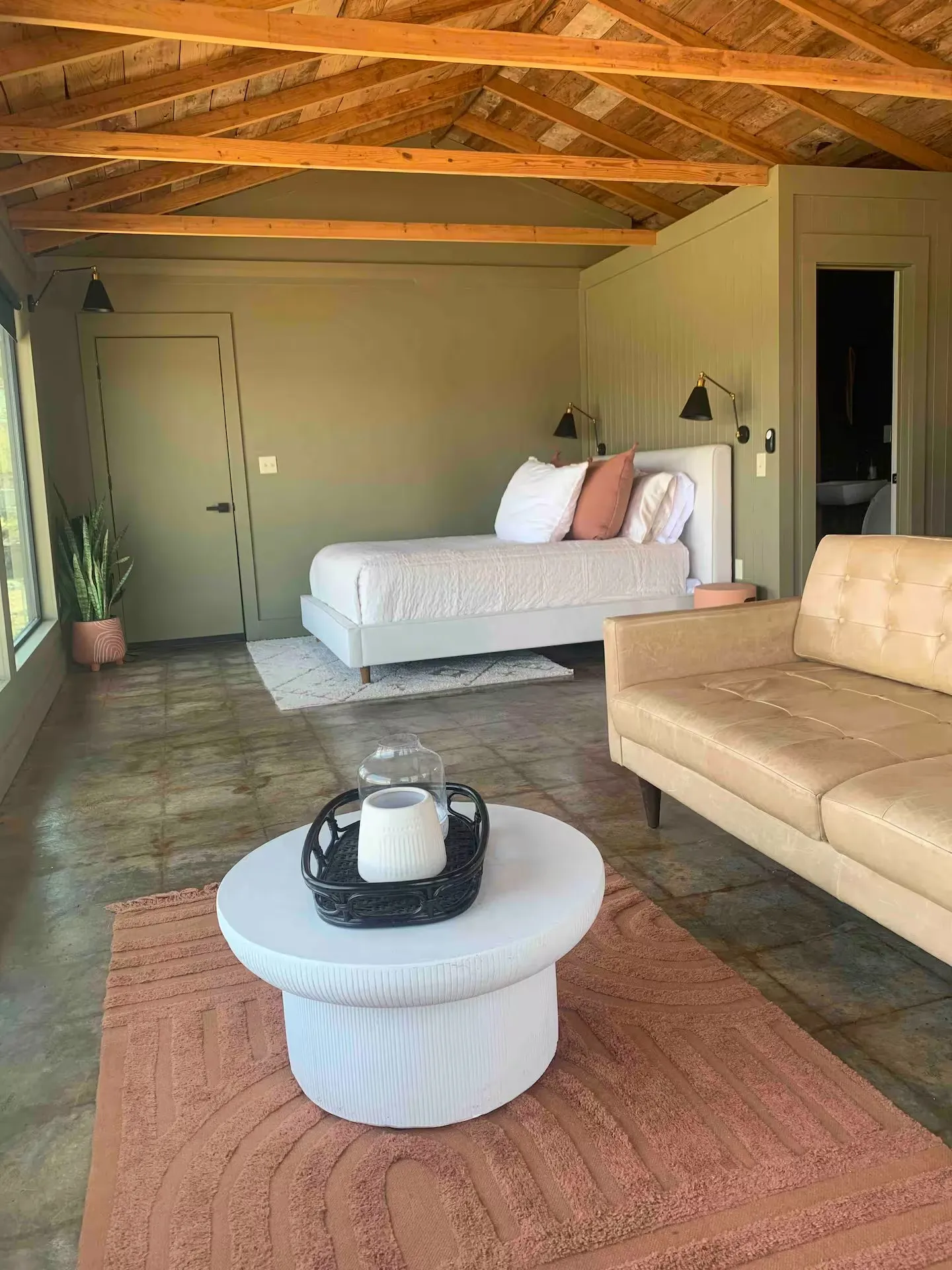 Single Family Residence For Sale in Eastland County , 501 N Shore Drive, Cisco, Texas 76437, 1 Bedroom, 1 Bathroom, Garage spaces, 432 Sqft, built in 1950, mls#21389454, Real Estate Agent in Cisco, Homes For Sale in Eastland county, Homes For Sale in Cisco, Realtor in Cisco Texas, Real Estate Brokerage Independent Realty Texas, Luminita Cordes Realtor