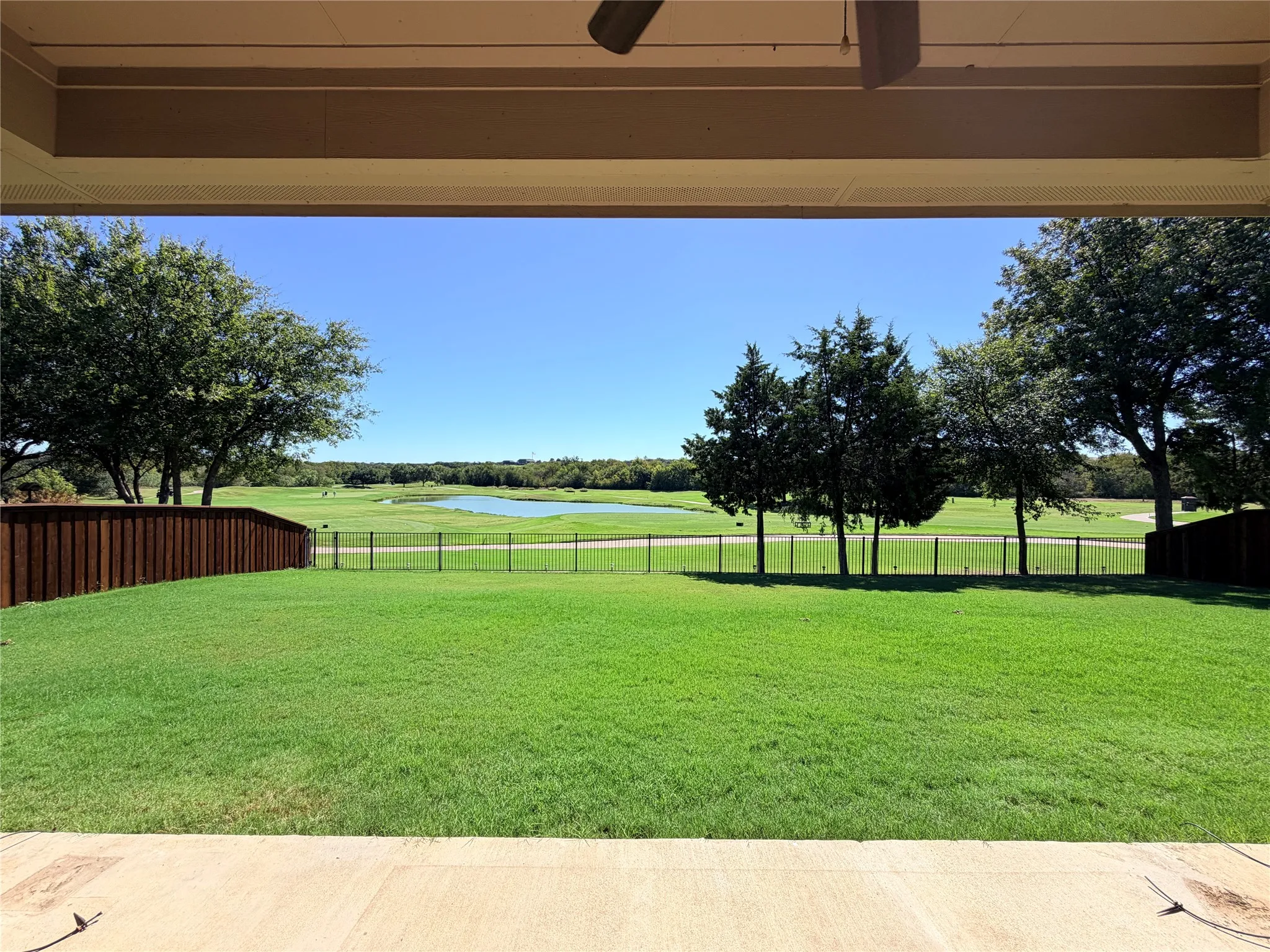 Single Family Residence For Rent in Denton County , 2812 Marrickville Drive, Trophy Club, Texas 76262, 3 Bedroom, 3 Bathroom, 3 Garage spaces, 2,857 Sqft, built in 2013, mls#21403984, Real Estate Agent in Trophy Club, Homes For Rent in Denton county, Homes For Rent in Trophy Club, Realtor in Trophy Club Texas, Real Estate Brokerage Independent Realty Texas, Luminita Cordes Realtor