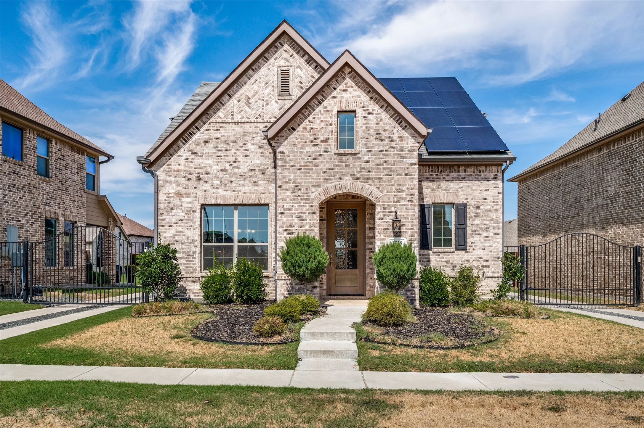 Single Family Residence For Sale in Grayson County , 1828 Temple Hill, Van Alstyne, Texas 75495, 3 Bedroom, 3 Bathroom, 2 Garage spaces, 2,069 Sqft, built in 2022, mls#21403749, Real Estate Agent in Van Alstyne, Homes For Sale in Grayson county, Homes For Sale in Van Alstyne, Realtor in Van Alstyne Texas, Real Estate Brokerage Independent Realty Texas, Luminita Cordes Realtor