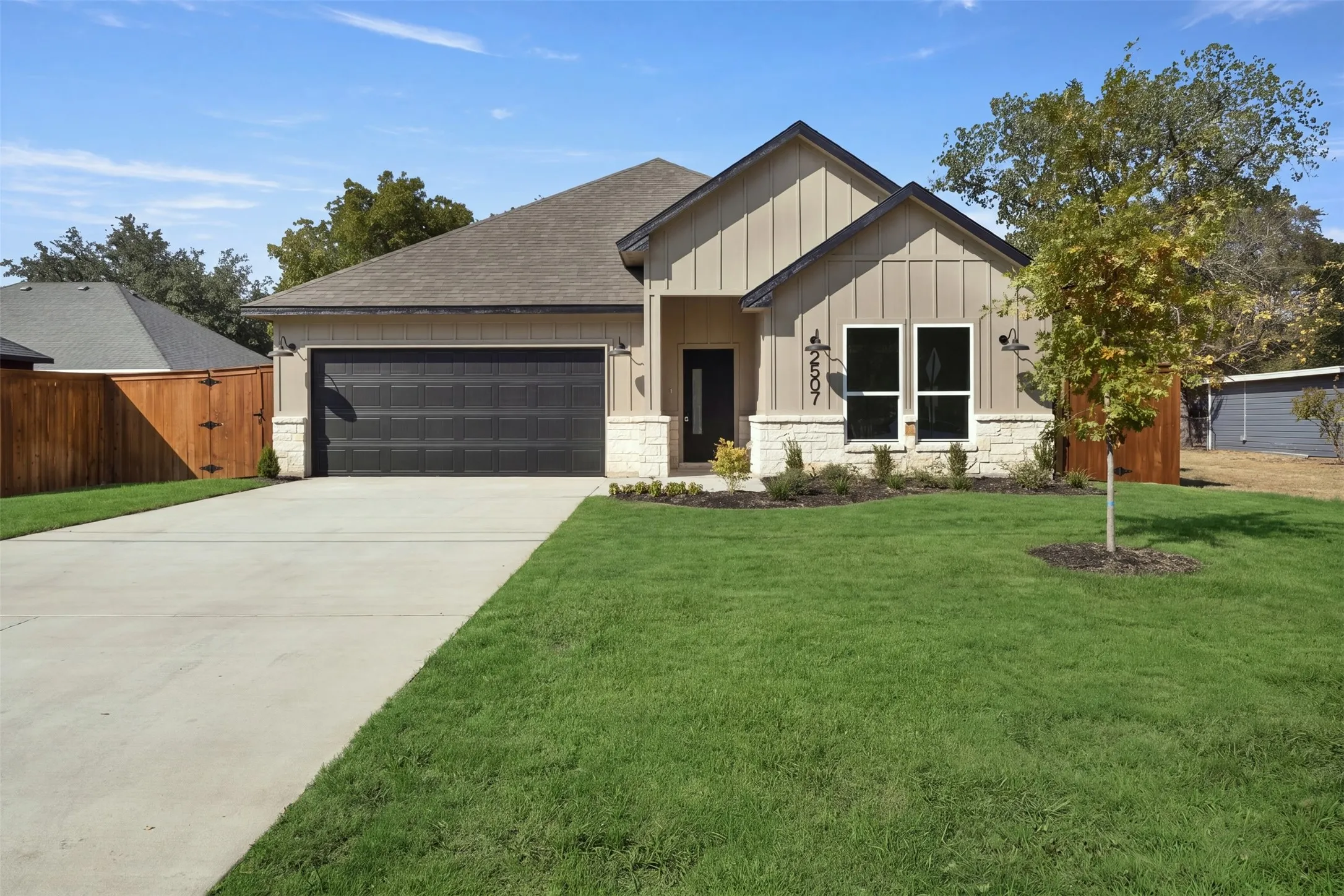 Single Family Residence For Sale in Dallas County , 2507 Picadilly Boulevard, Mesquite, Texas 75149, 3 Bedroom, 2 Bathroom, 2 Garage spaces, 1,710 Sqft, built in 2026, mls#21402665, Real Estate Agent in Mesquite, Homes For Sale in Dallas county, Homes For Sale in Mesquite, Realtor in Mesquite Texas, Real Estate Brokerage Independent Realty Texas, Luminita Cordes Realtor